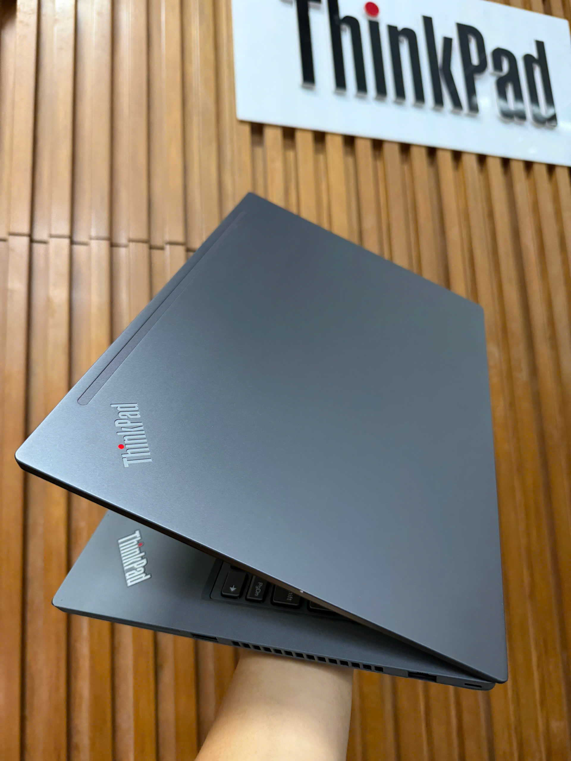 Thinkpad T14 Gen 2 Aluminum (1)