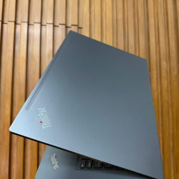 Thinkpad T14 Gen 2 aluminum, core i7 1185G7, 16G, 512G, Nvida MX450