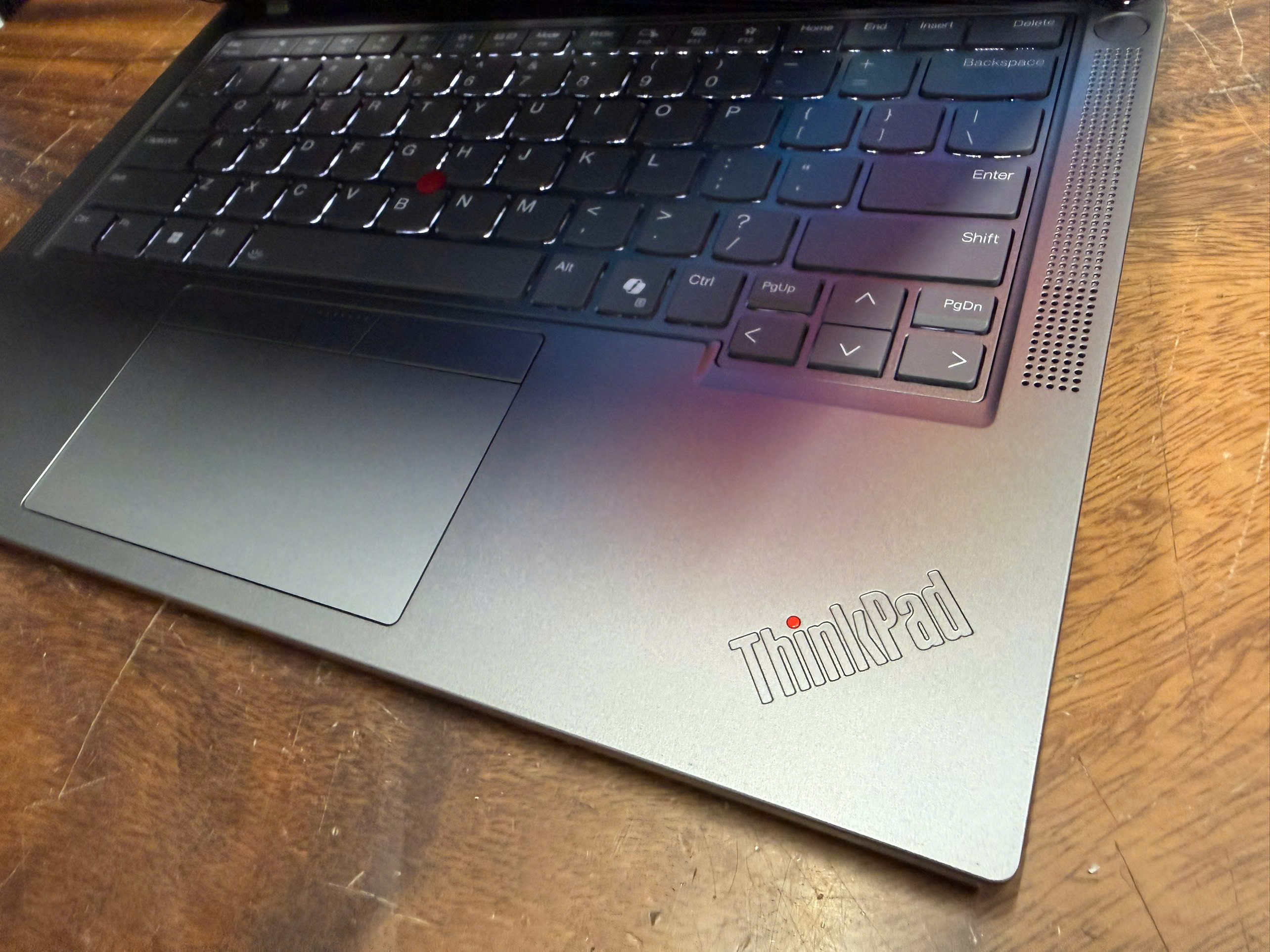 Thinkpad T14 Gen 5 Aluminum storm Grey (2)