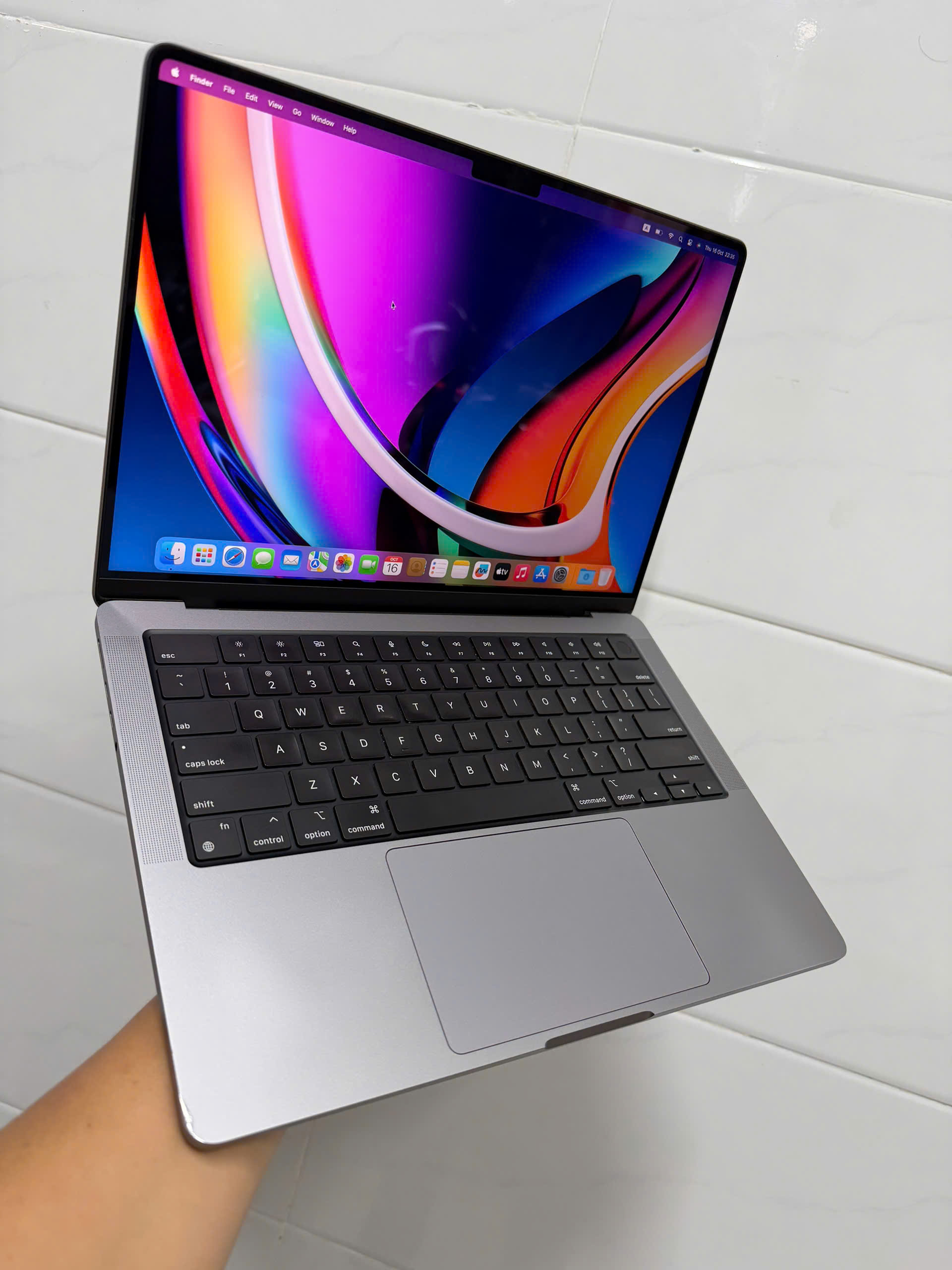 Macbook Pro 14 90 (3)