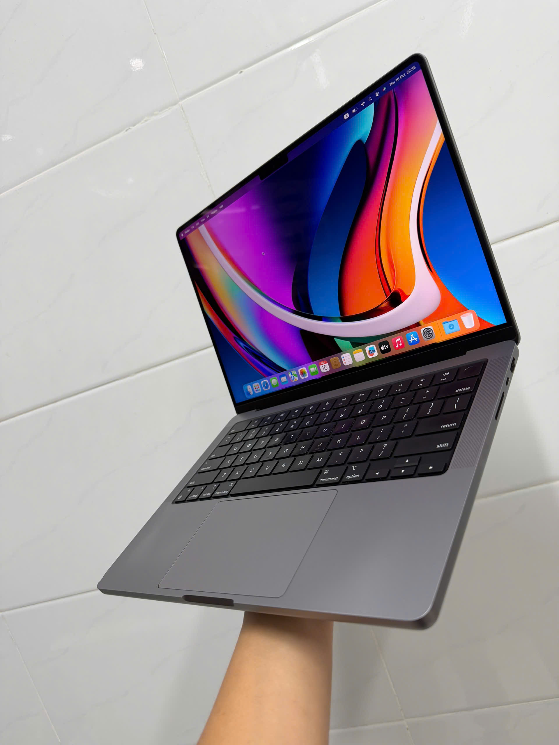 Macbook Pro 14 90 (4)