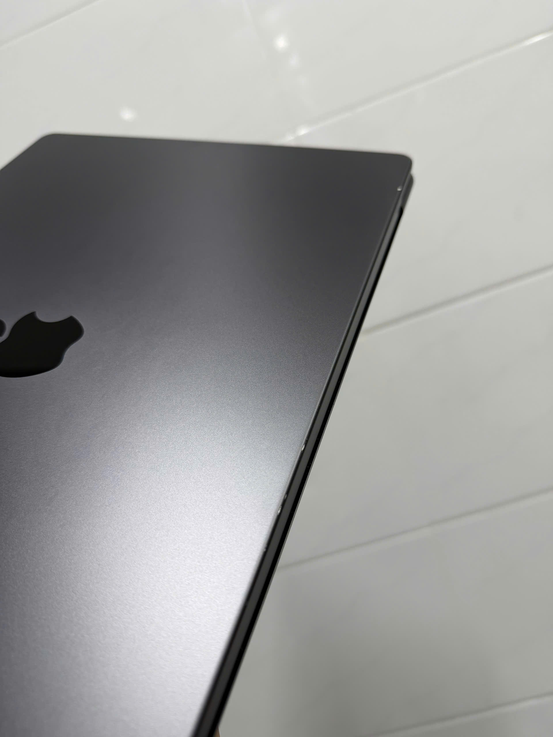 Macbook Pro 16 M3 Pro (3)