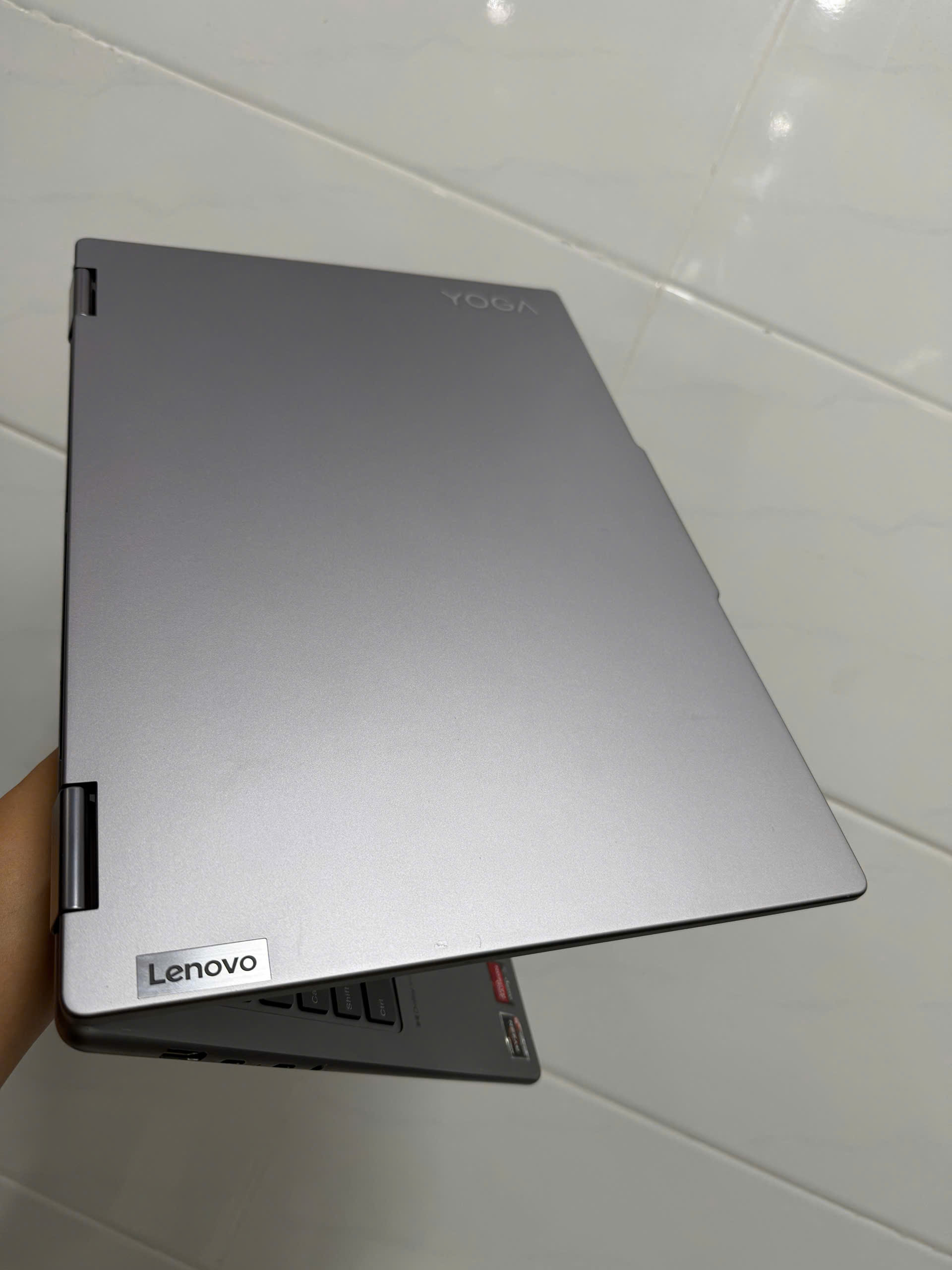 Lenovo Yoga 7 2in1 16arp8 (6)