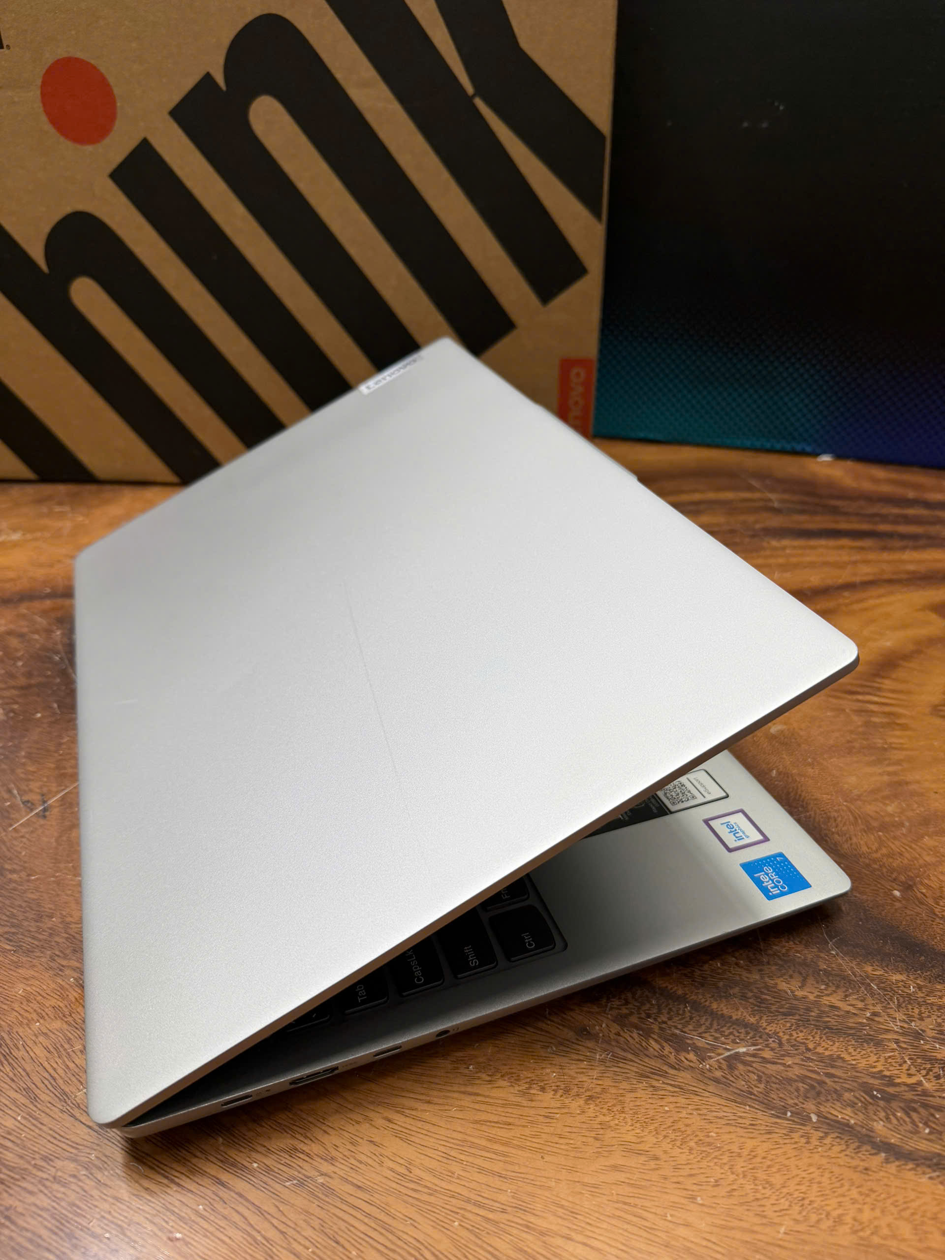 Lenovo Ideapad Slim 5 16iru9 (1)