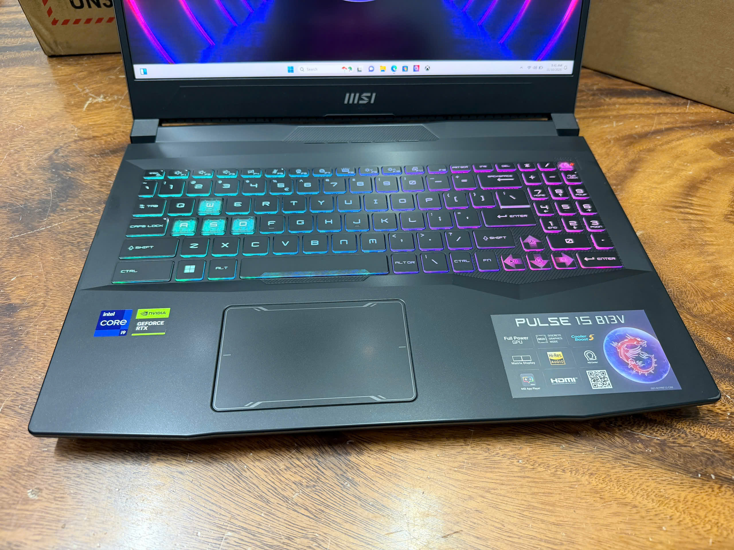Msi Pulse 15 B13v (1)