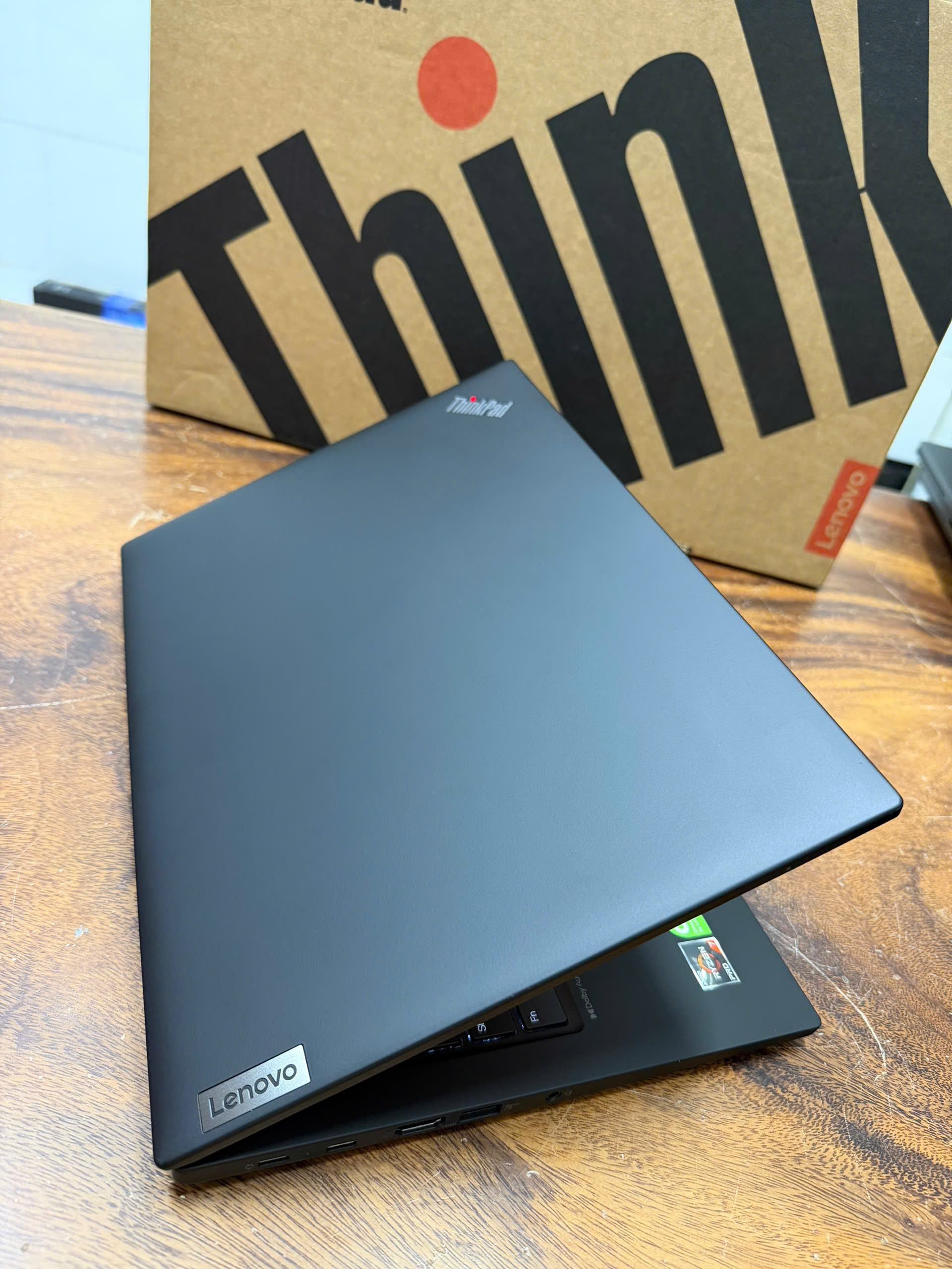 Thinkpad T14s Gen 4 Ryzen 7 (9)