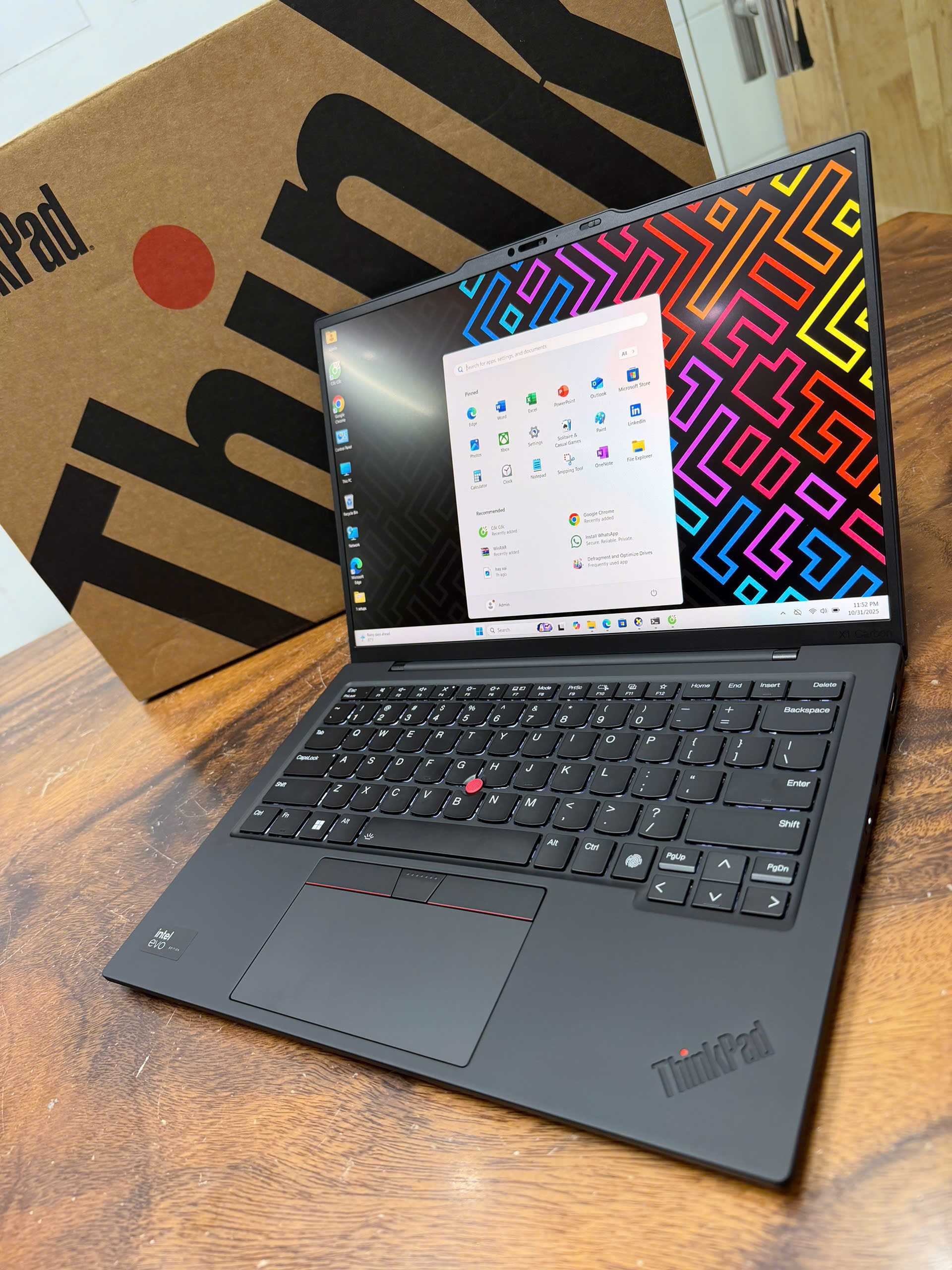Thinkpad X1 Carbon Gen 12 (9)