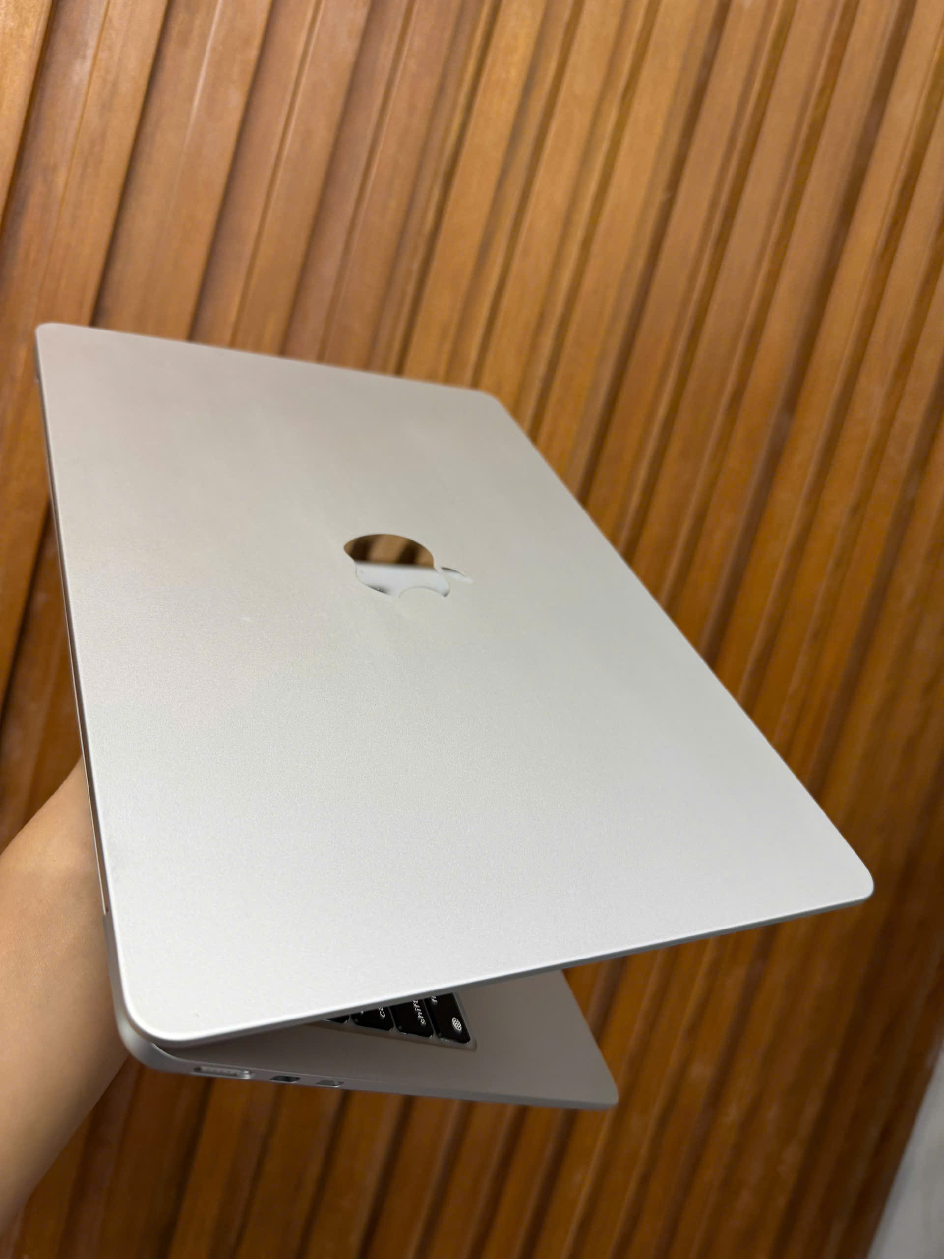 Macbook Air M3 Silver (5)