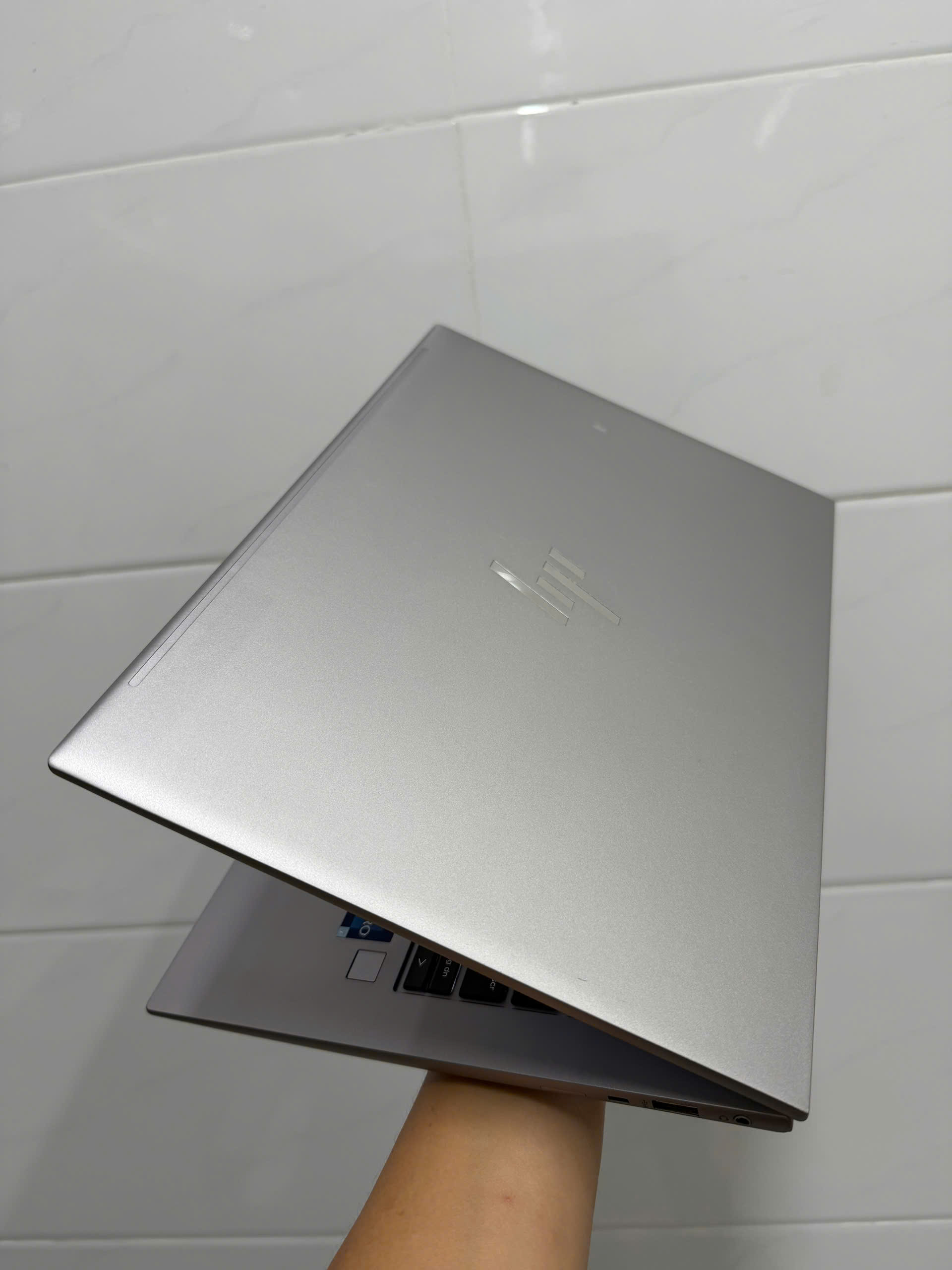 Z7272038538836 781b06b139aa2aabfe5f420147e60af8