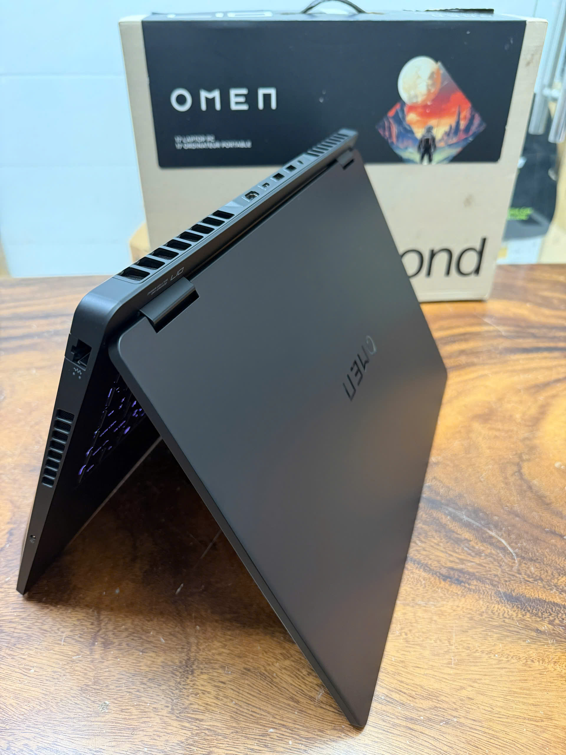 Hp Gaming Omen 17, Ryzen 7 8845hs (3)