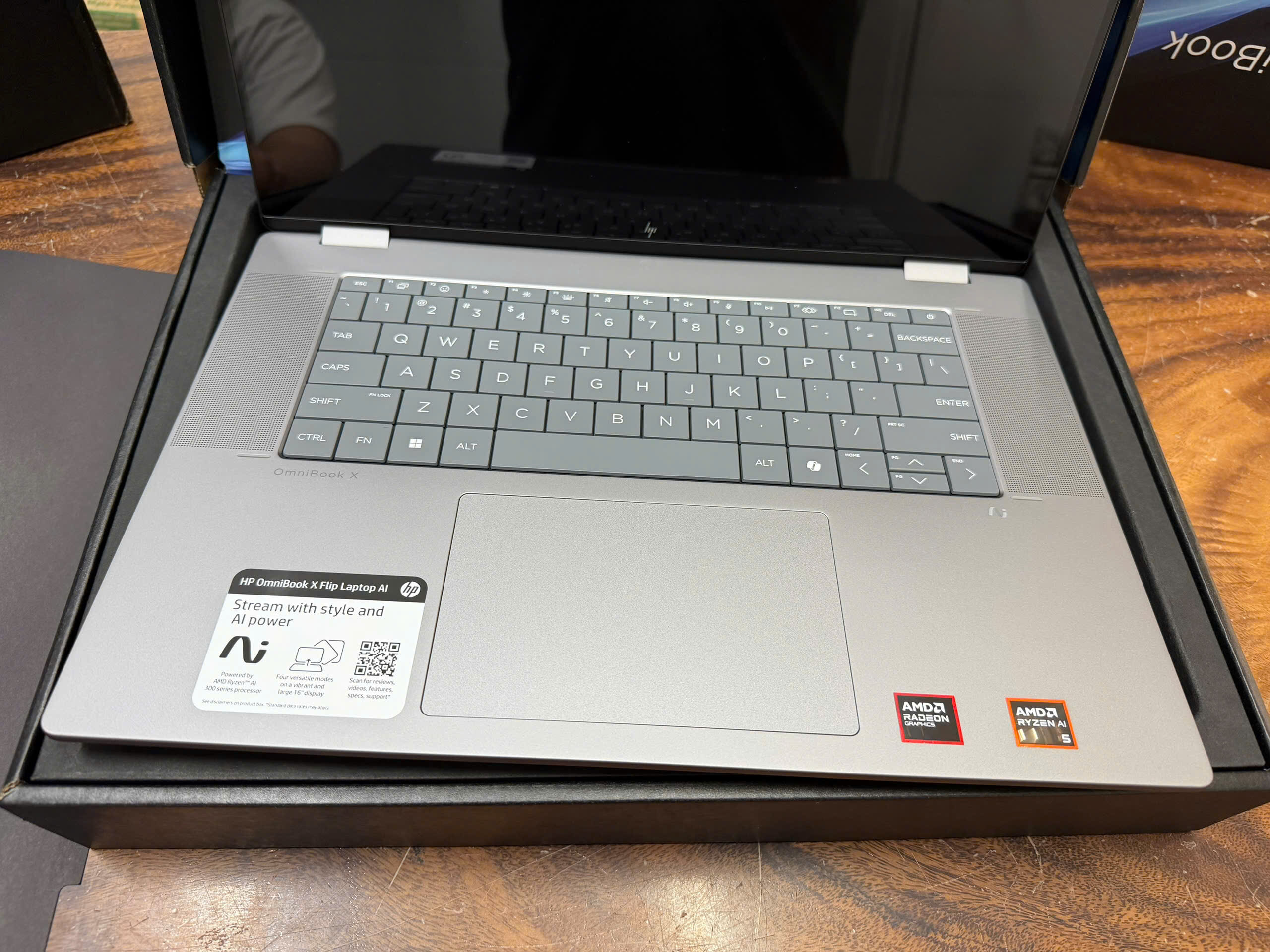 Hp Omnibook X Flip Ai 16 Ar0013dx (5)