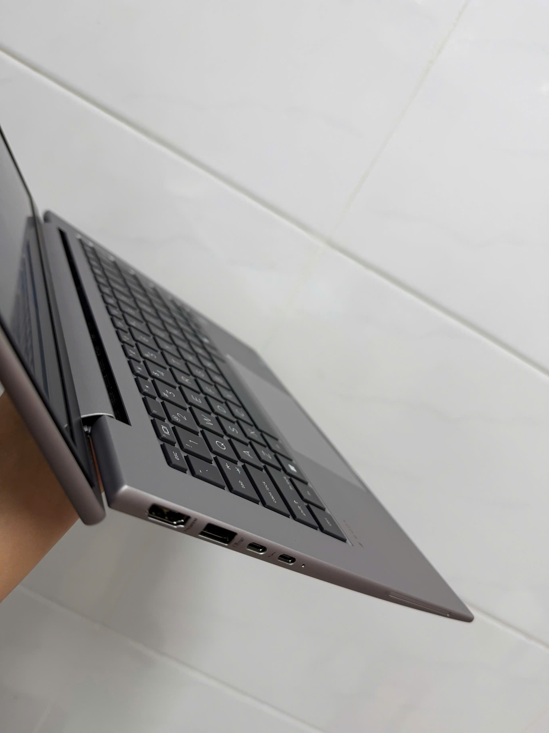 Hp Zbook Firefly 14 G11 Ultra 5 (4)