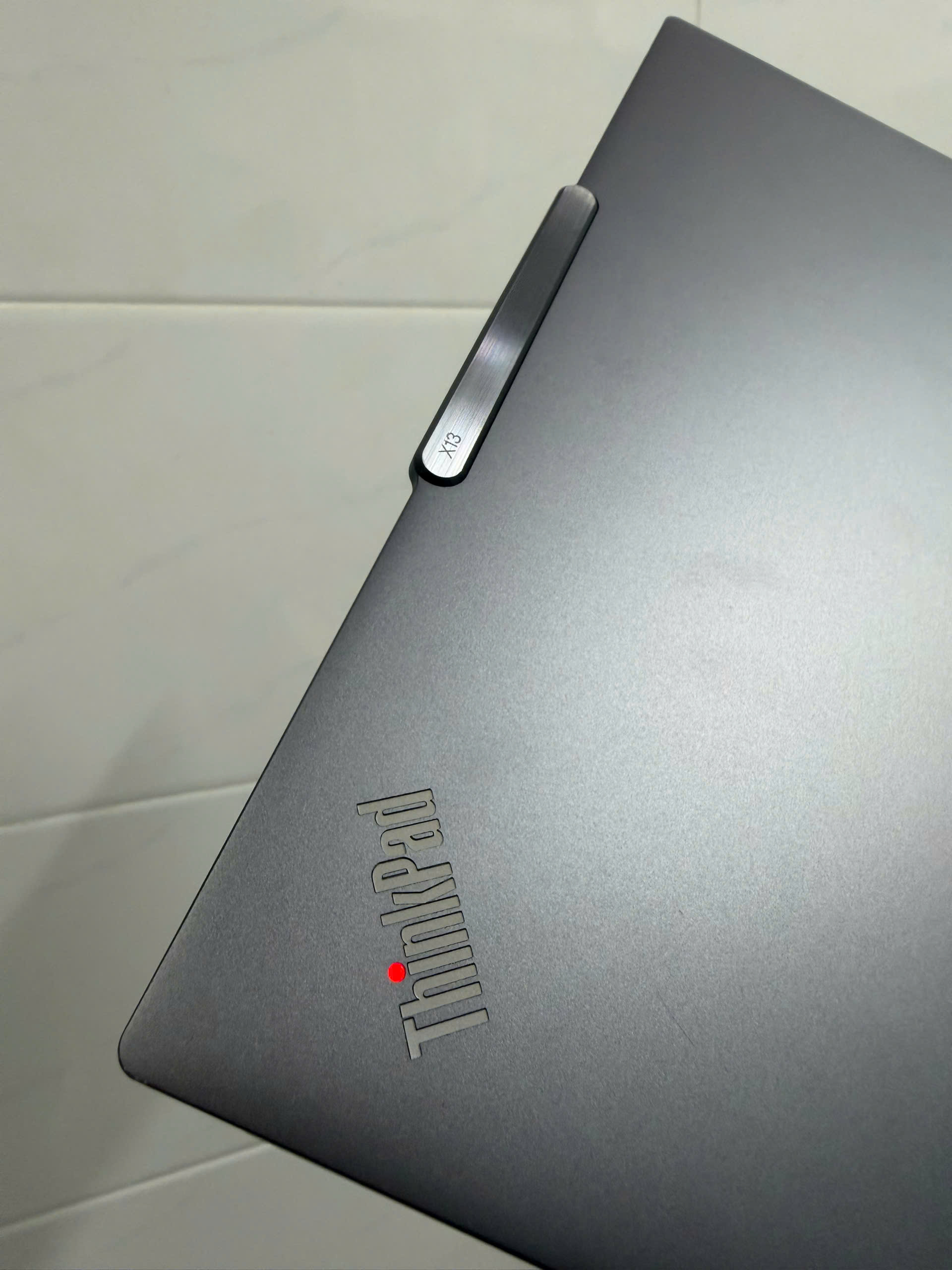 Thinkpad X13 Gen 4 Aluminium (1)
