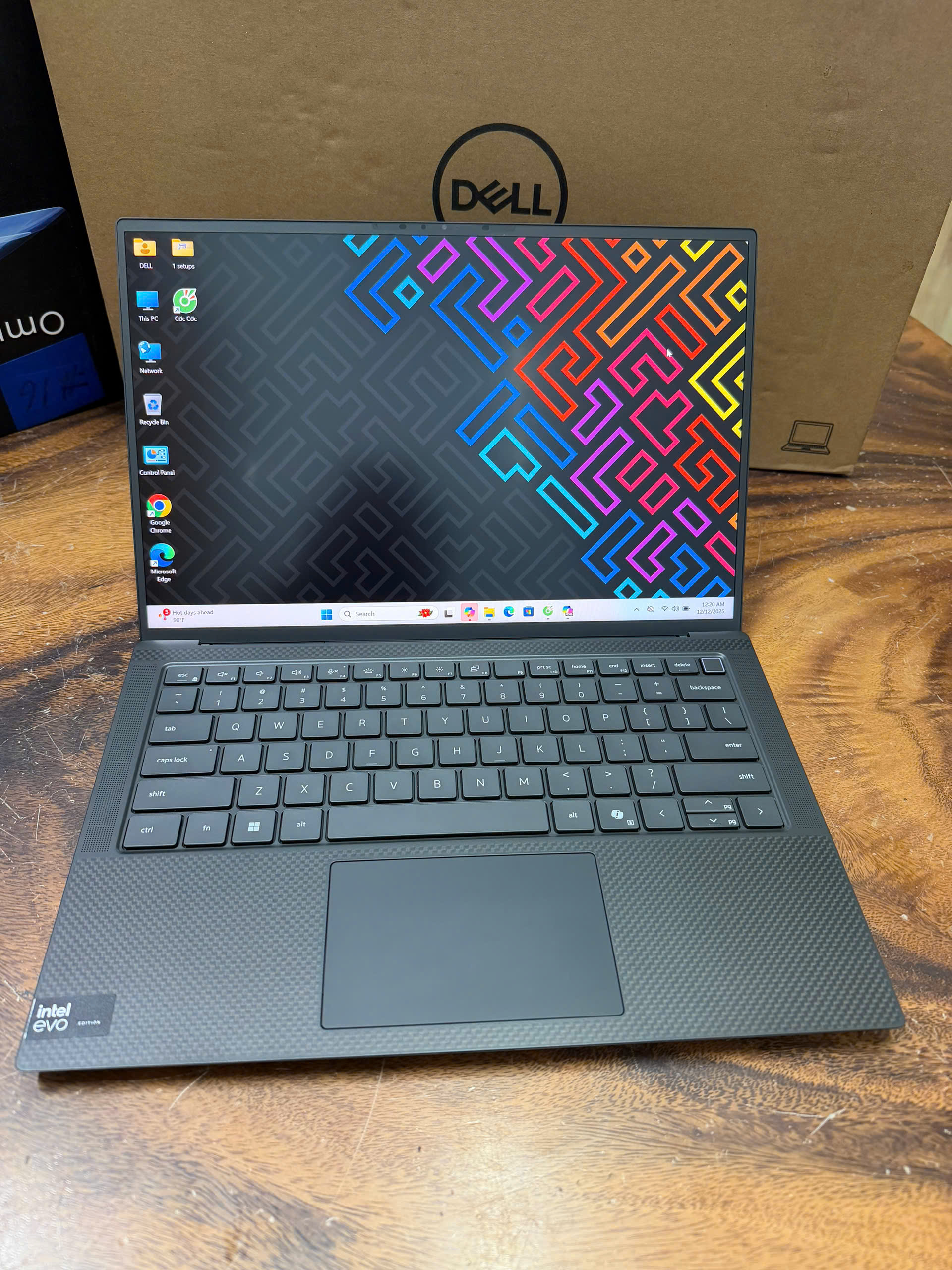 Dell Precision 5490 Ultra 7 (2)