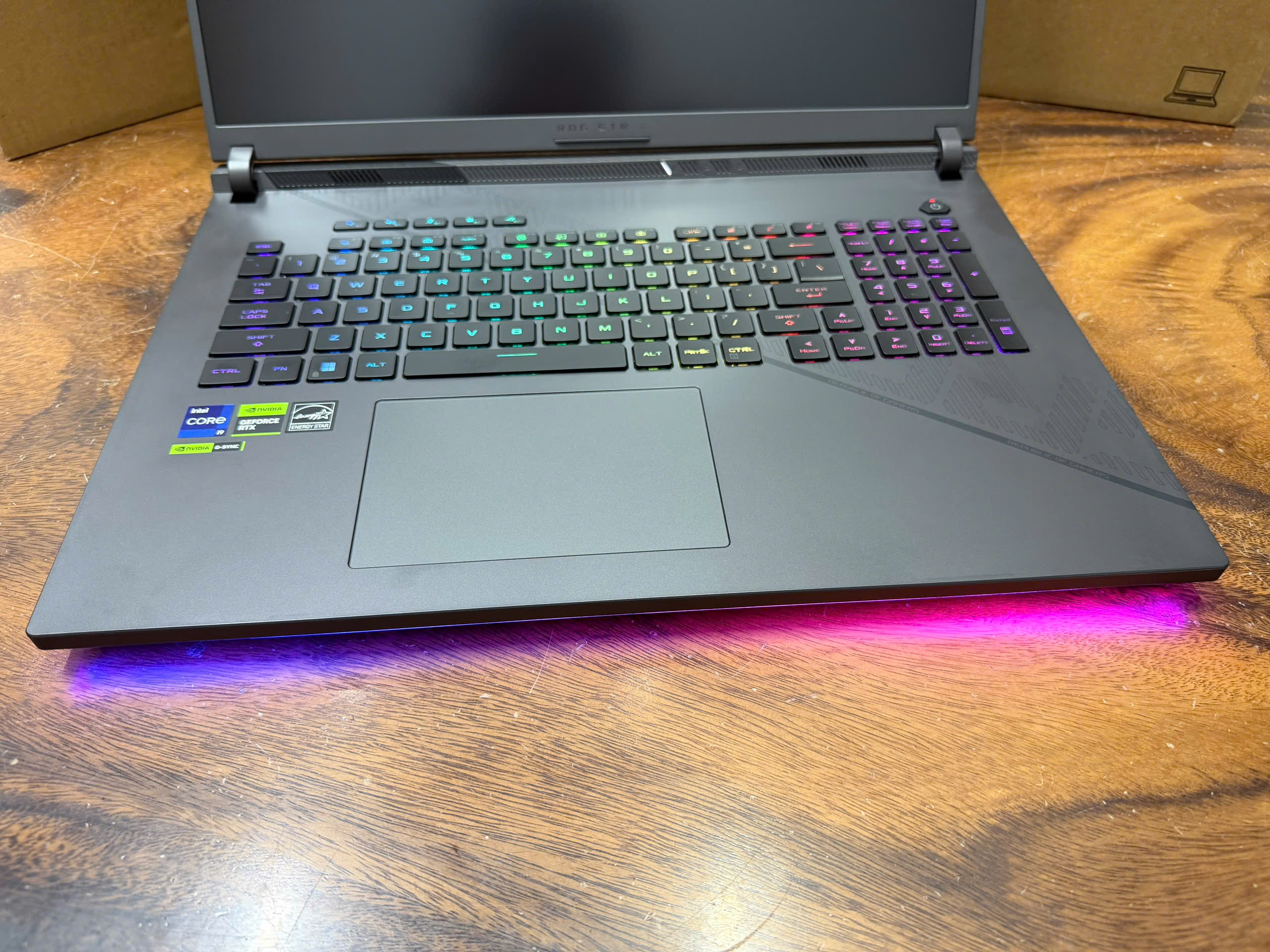 Asus Rog Strix G18 G814jvr (7)