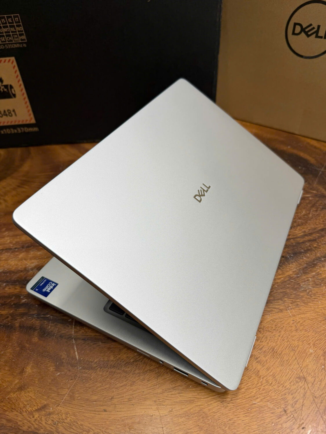 Dell Pro 13 plus, ultra 7 265U, 32G, 512G, 13.3in FHD+.