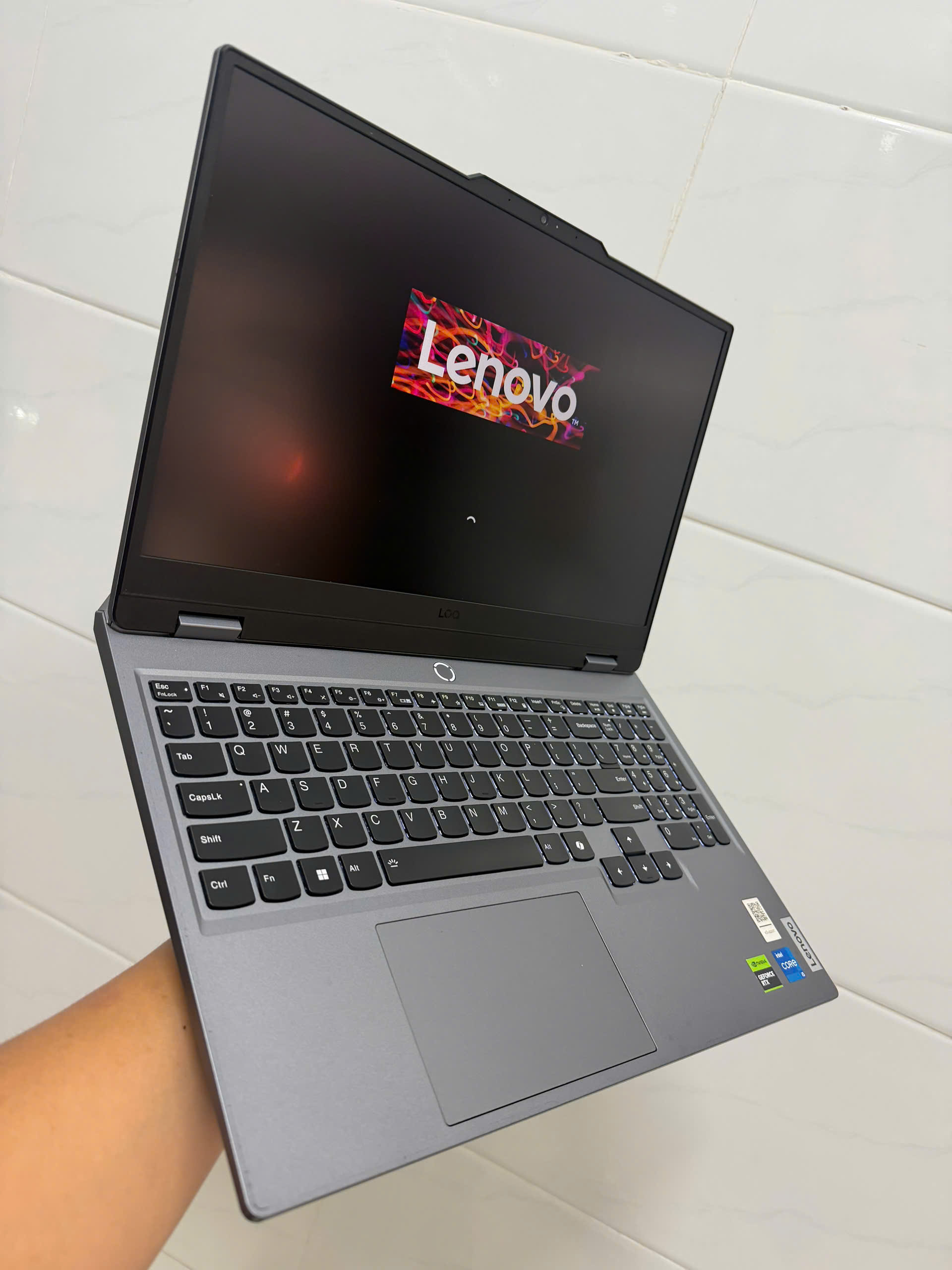 Lenovo Loq 15iax9 (12)