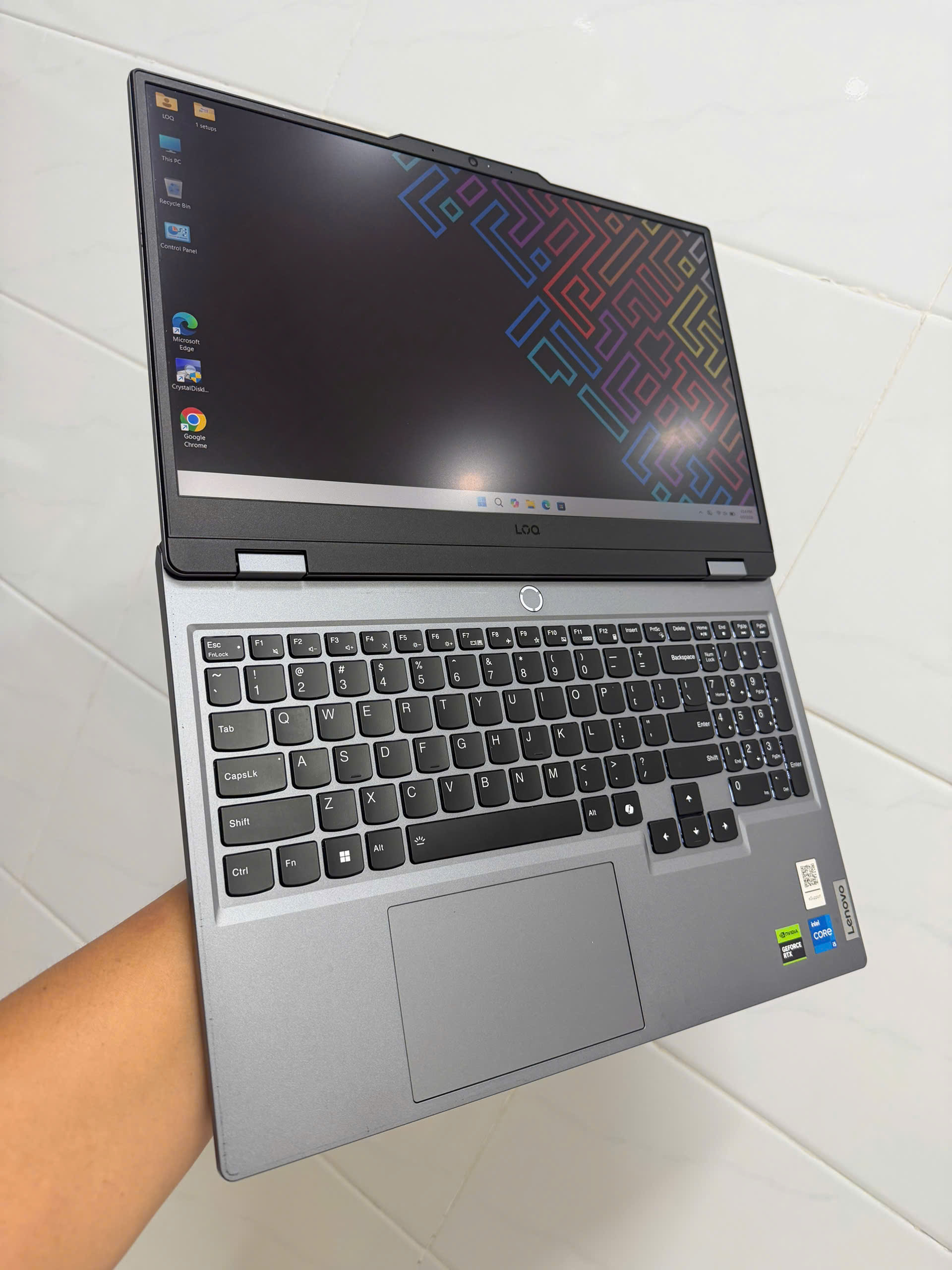 Lenovo Loq 15iax9 (15)