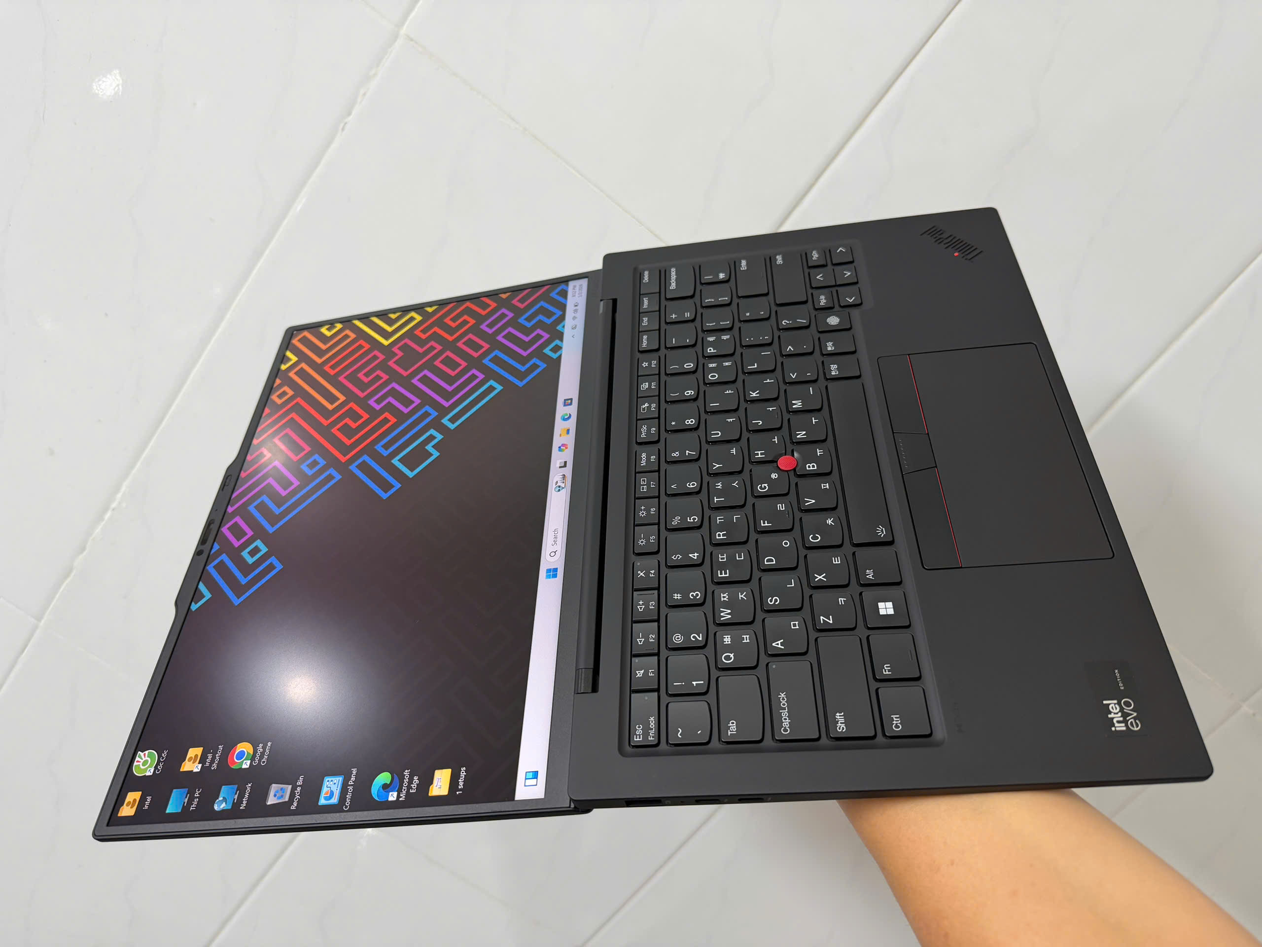 Thinkpad X1 Carbon Gen 12 Ultra 5 (3)