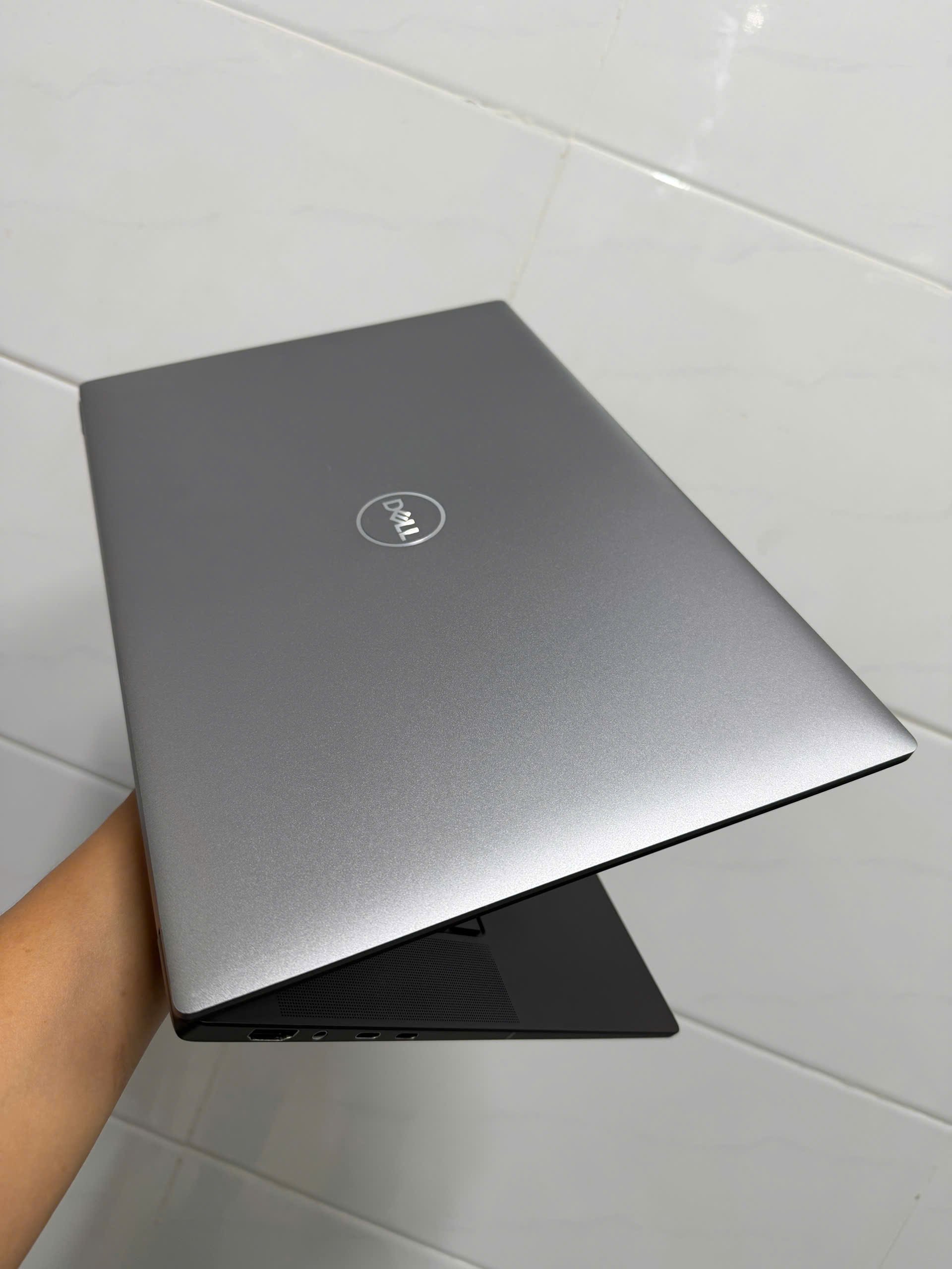 Dell Precision 5680 Core I9 Oled (1)