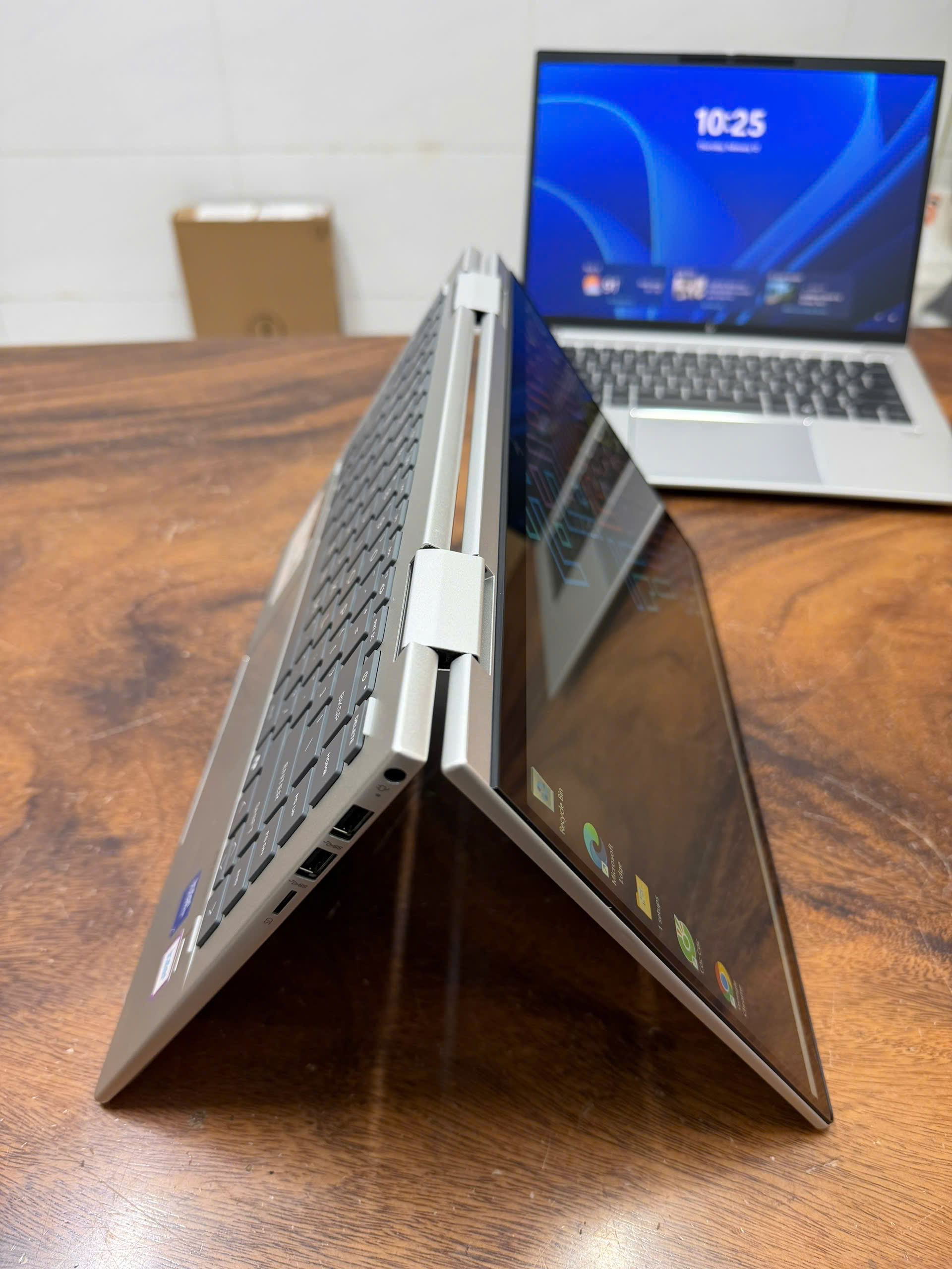 Hp Envy 14t Es10023dx  (1)