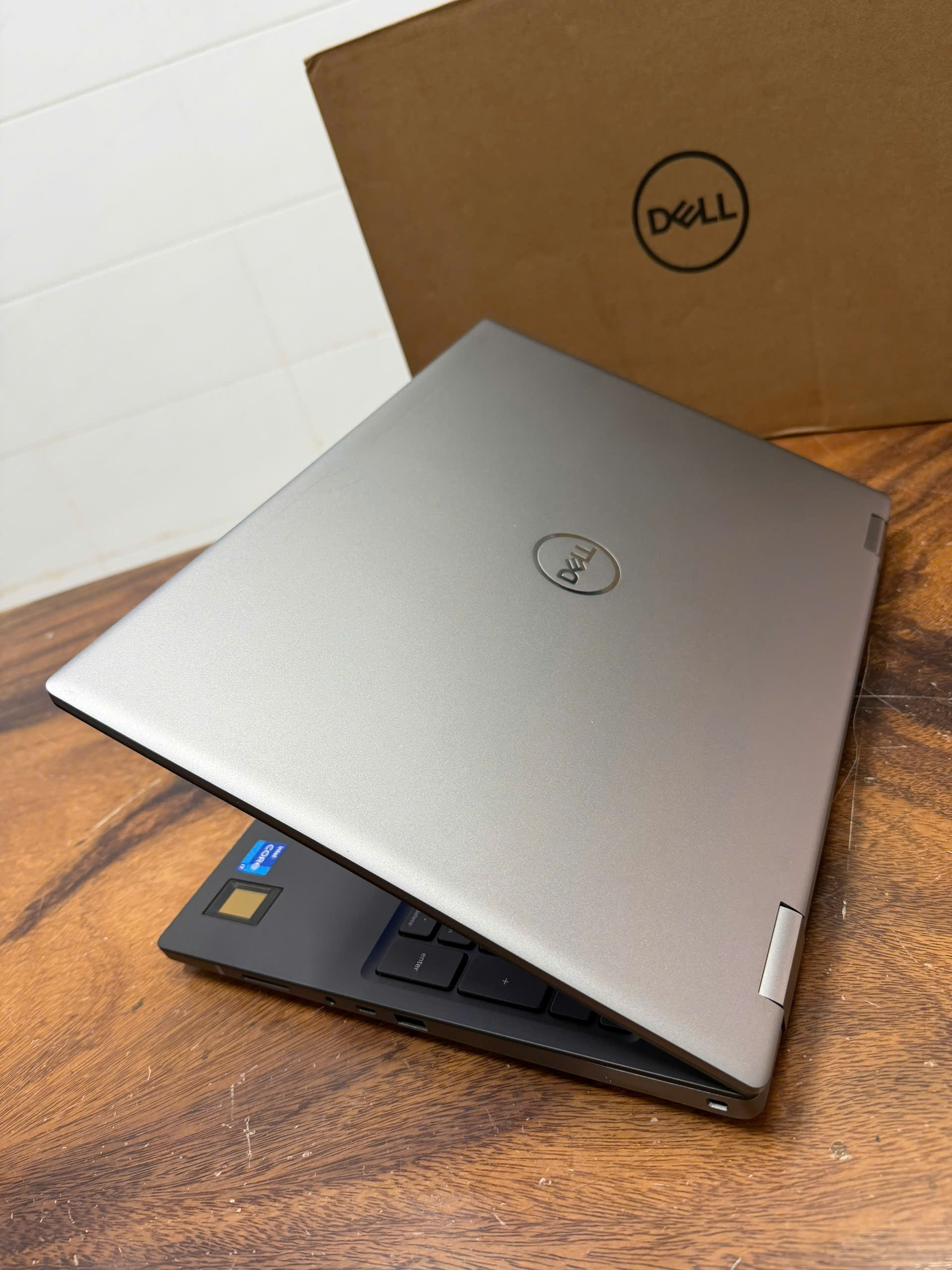 Dell Precision 7670, core i7 12850HX, 32G, RTX A1000, 16in FHD +, 99%