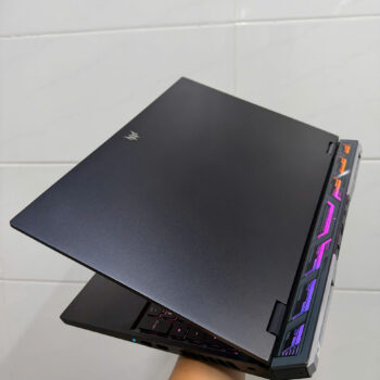 Acer Predator Helios 16, i9 – 13900HX, 16G, 1TB, RTX4070, 16in 2.5K mini led.