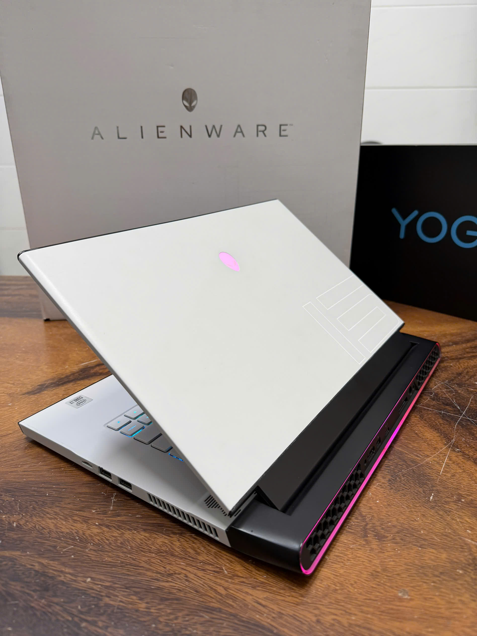 Dell Alienware Area M15 R3 (1)