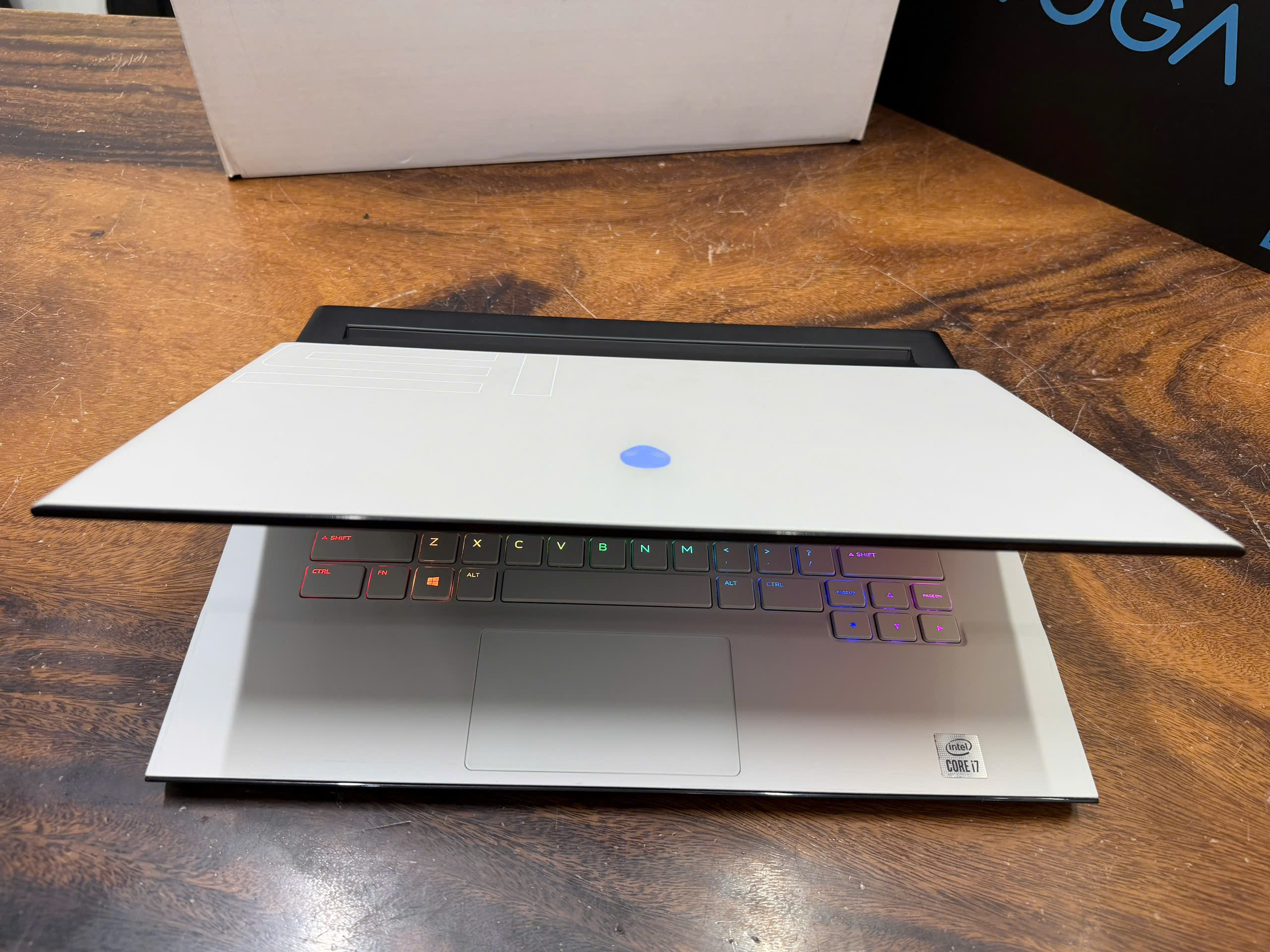 Dell Alienware Area M15 R3 (2)