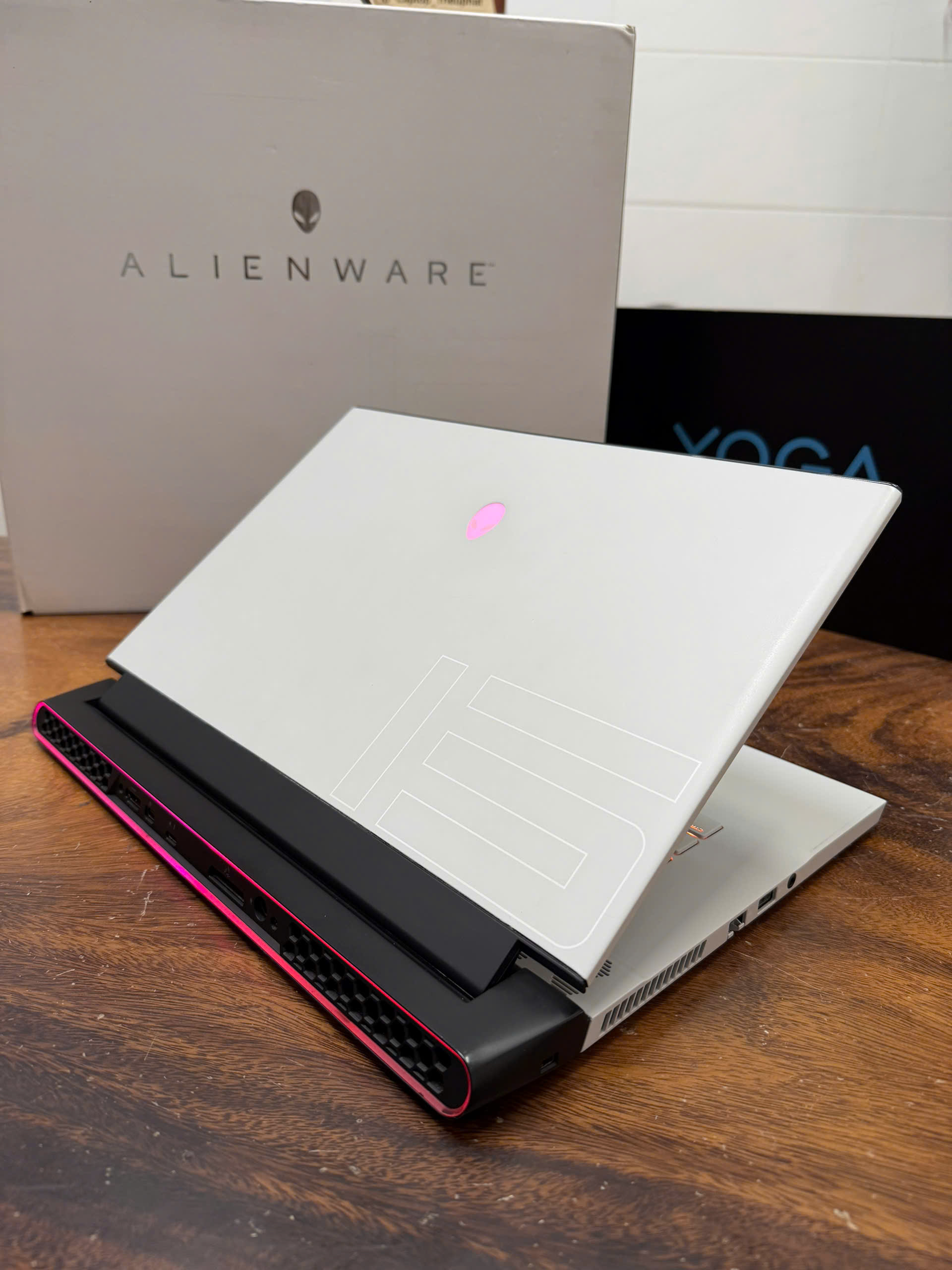 Dell Alienware Area M15 R3 (6)