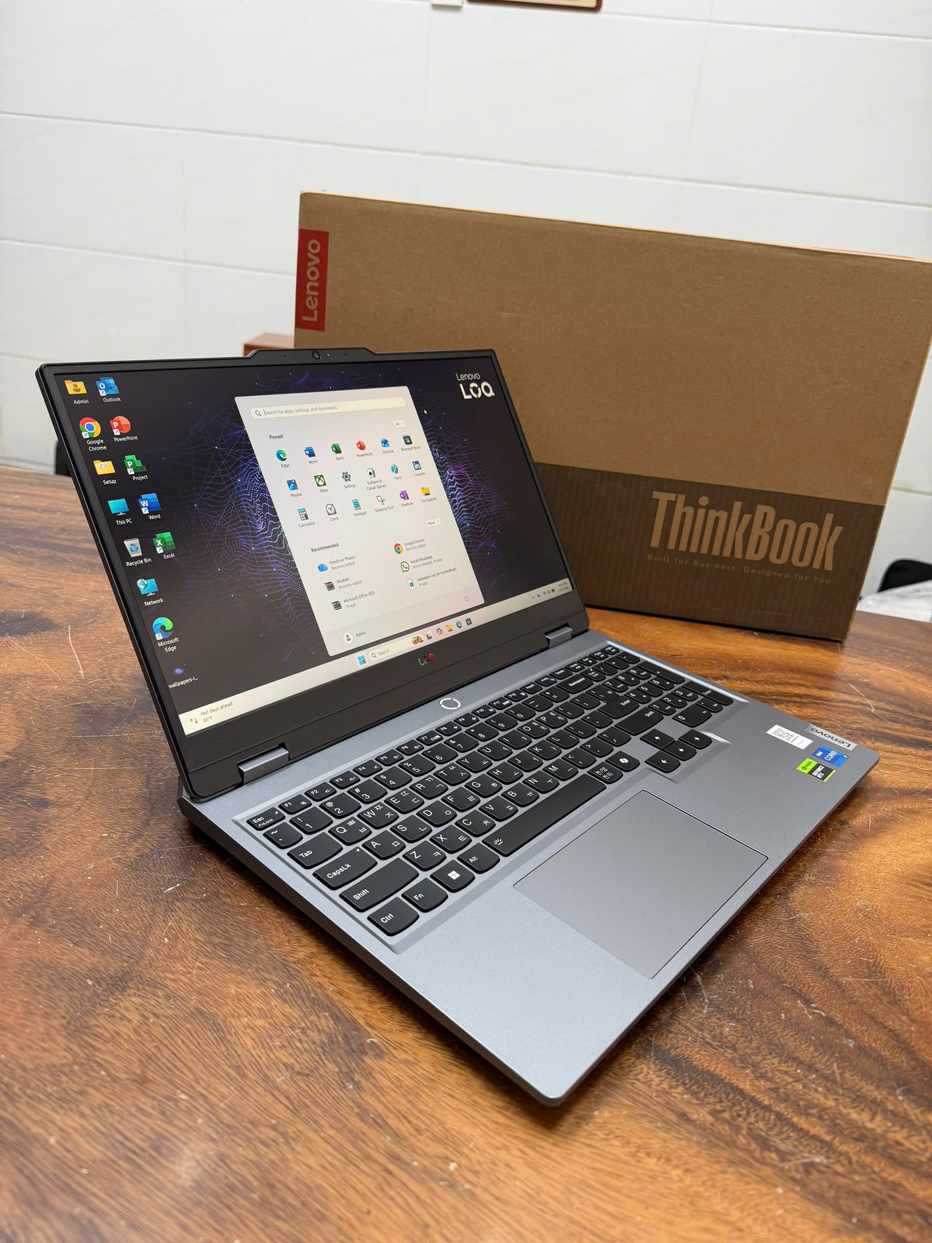 Lenovo Loq 15iax9 (8)
