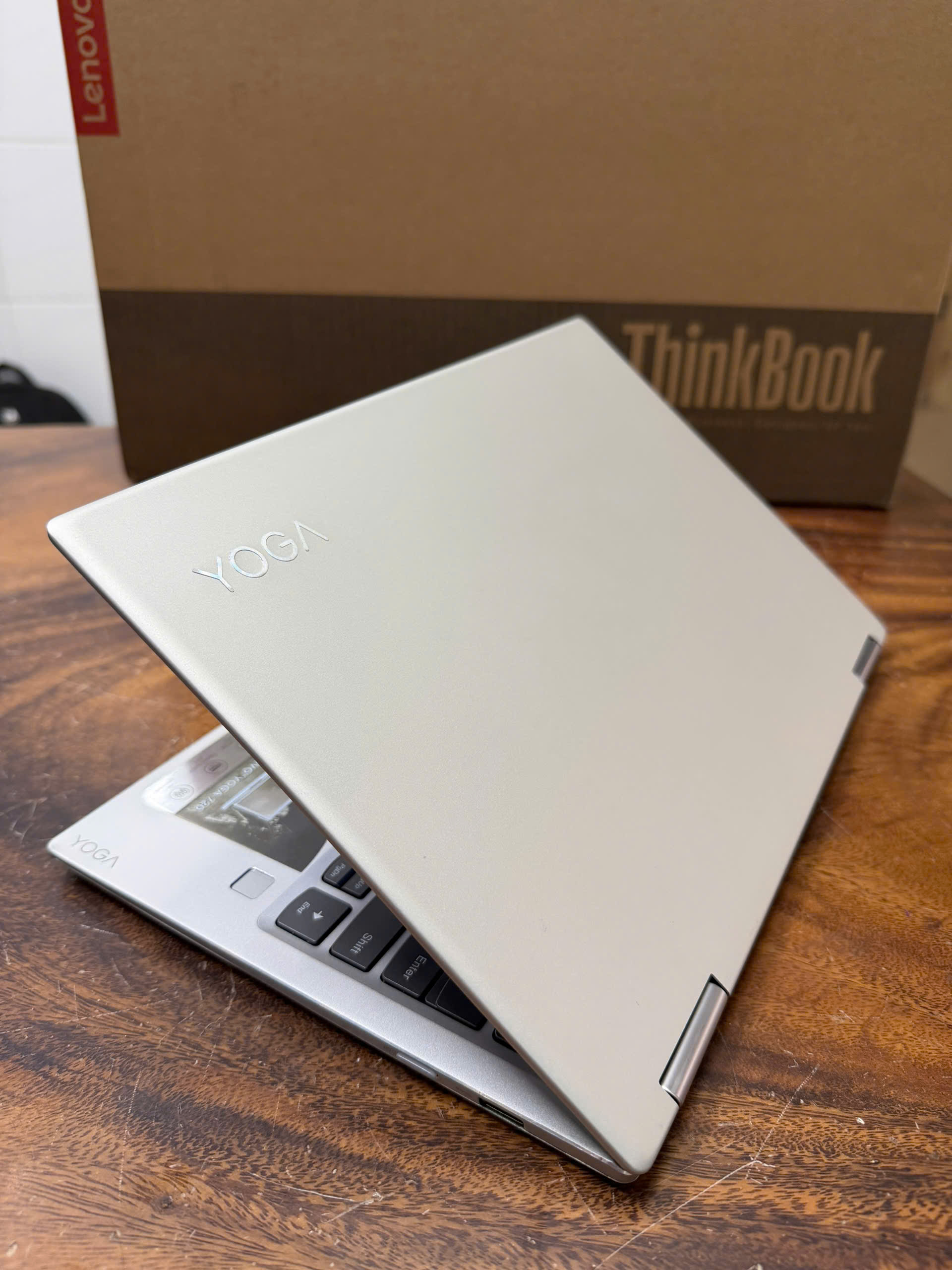 Lenovo Yoga 720 13ikb (1)
