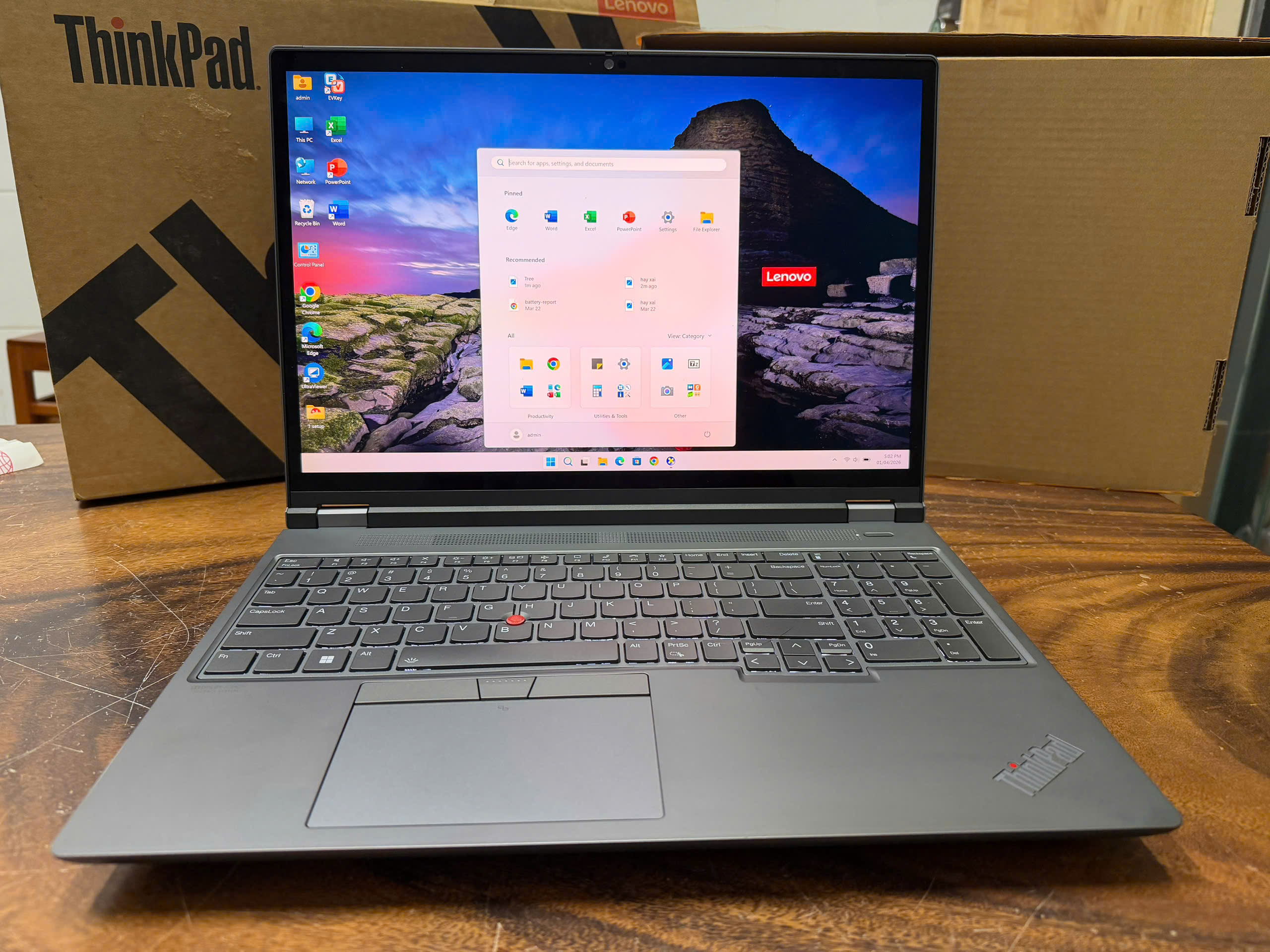 Thinkpad P16 Gen 2 Oled (17)