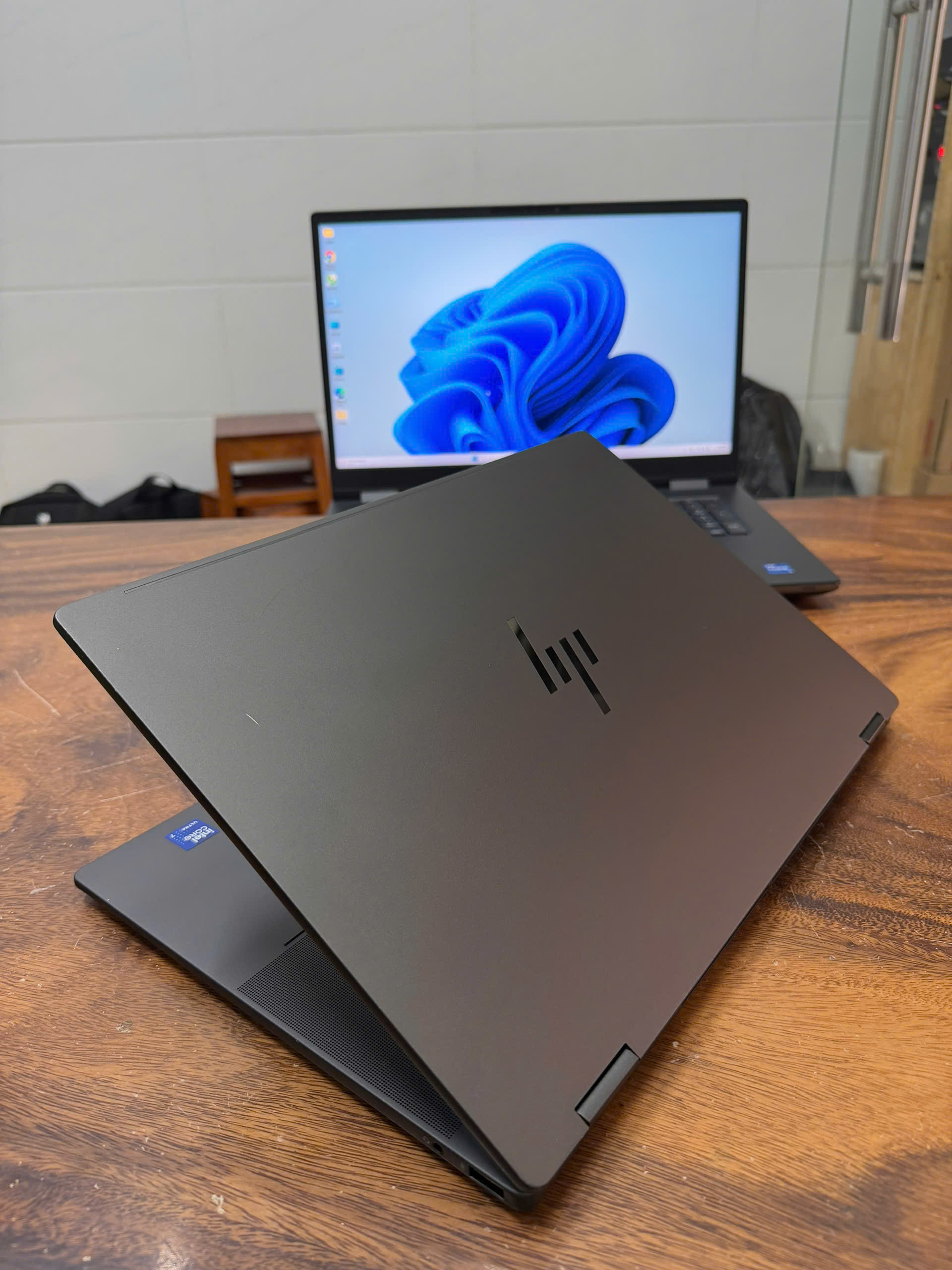 Hp Omnibook 16 As0023dx (1)