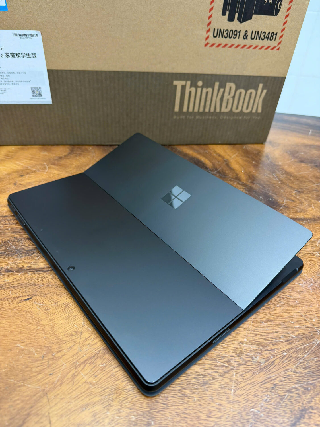Microsoft Surface Pro 11 Snapdragon X Plus, 16G, 512G.