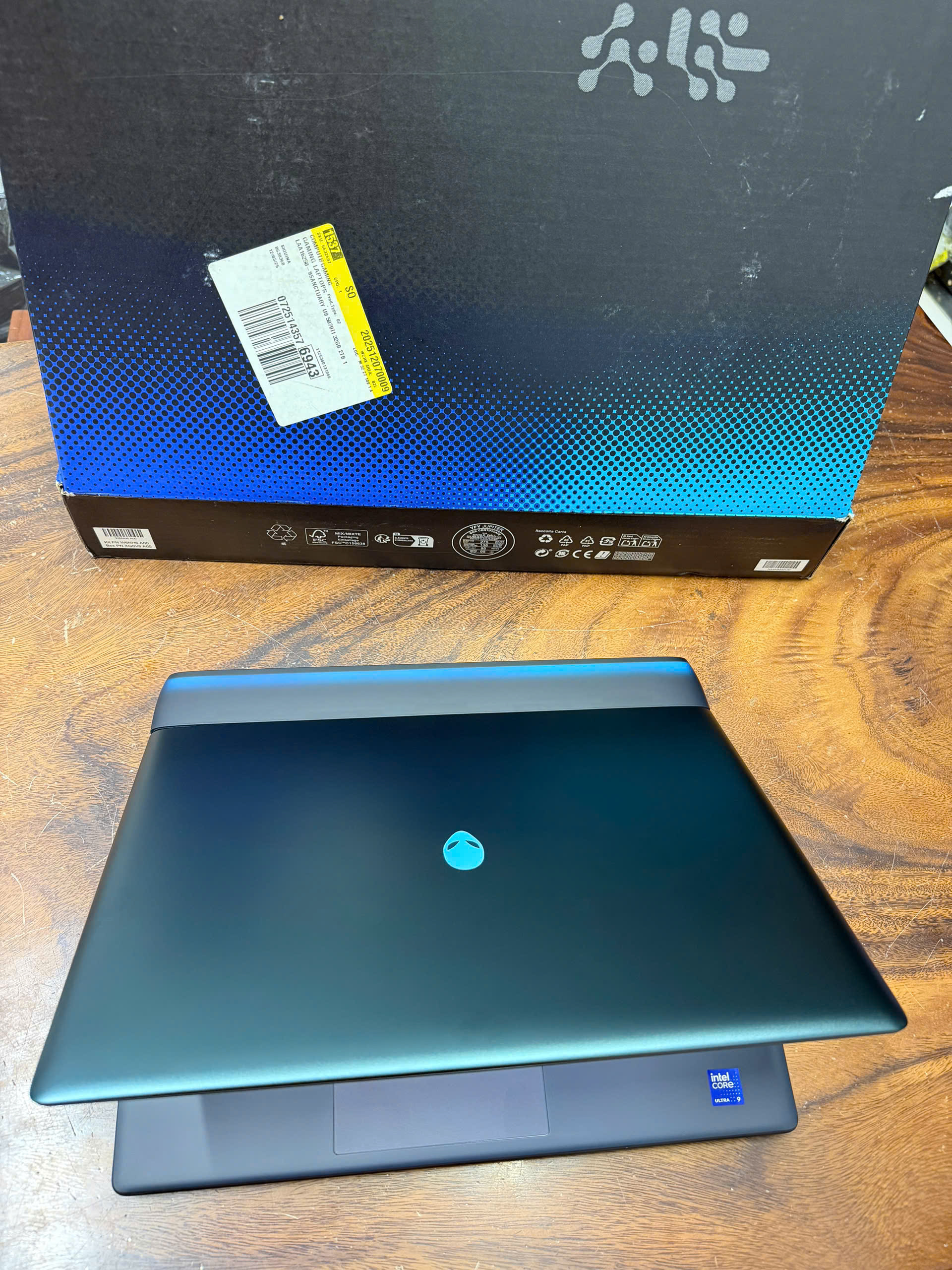 Dell Alienware 16 Area 51 Aa16250 (11)