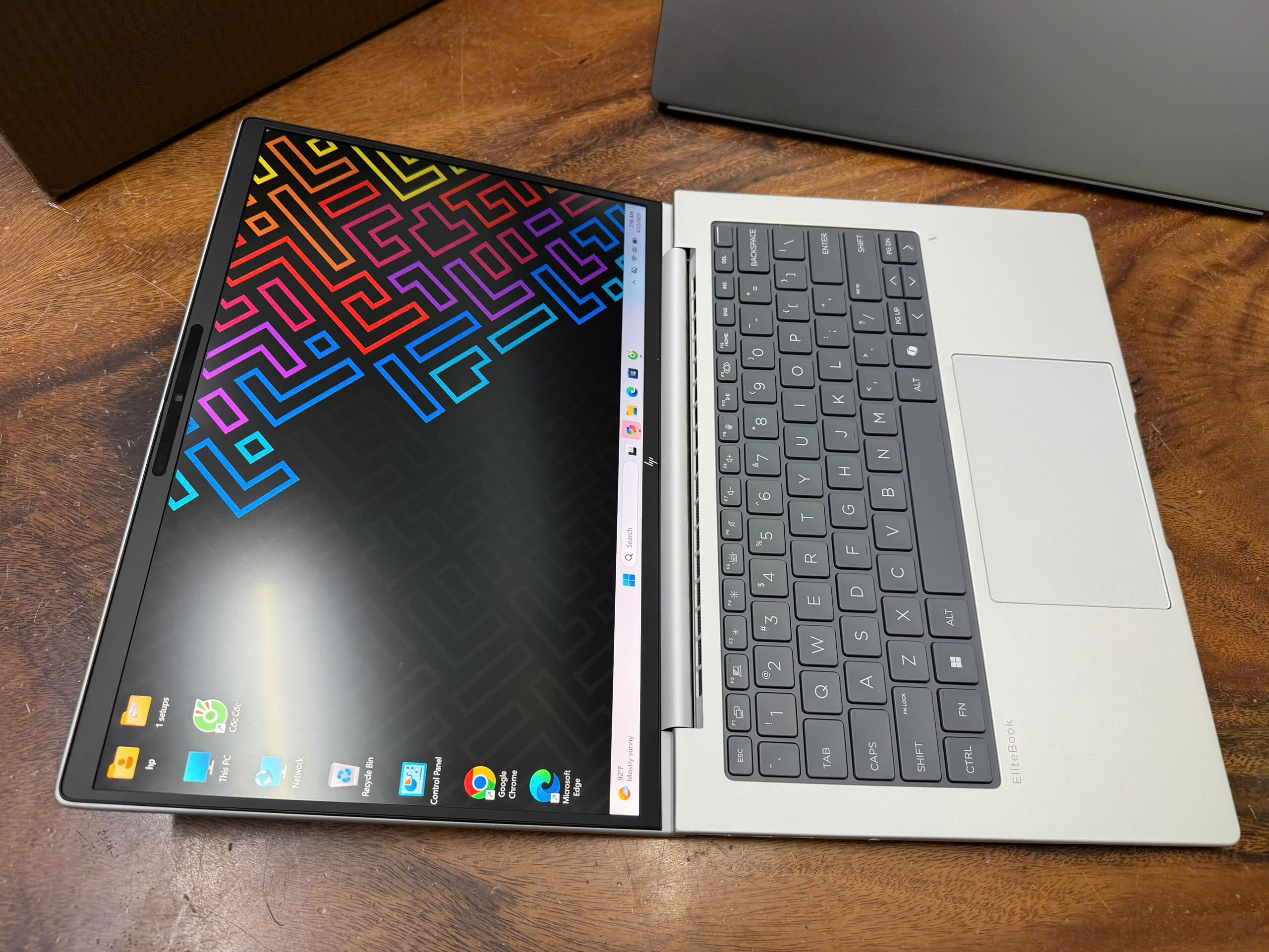 Hp Elitebook 8 G1a 14 Ai (8)