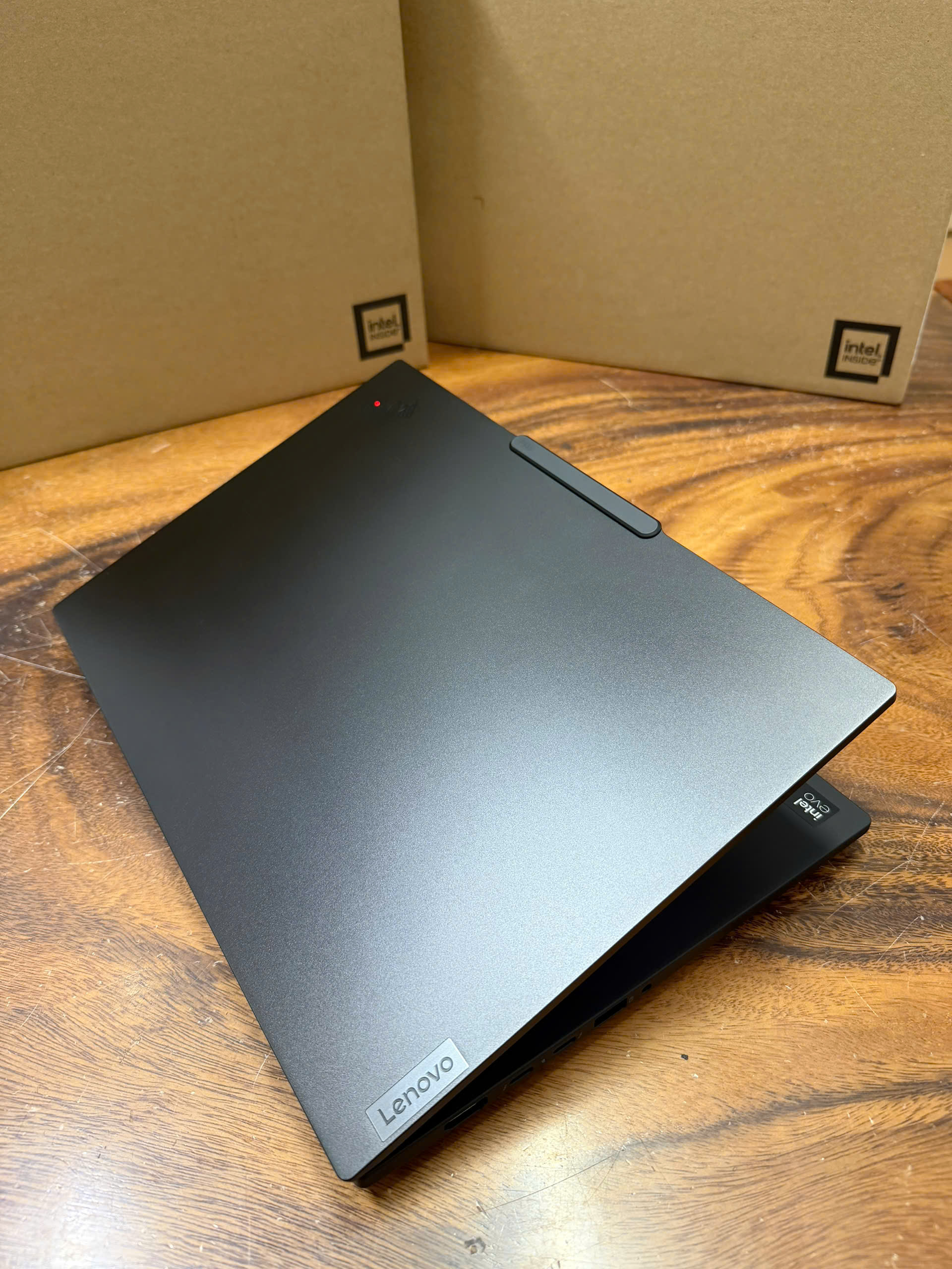 Thinkpad P14s Gen 5 (10)
