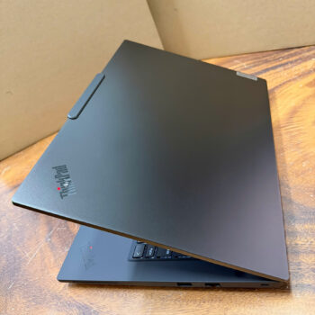 ThinkPad P14s Gen 5, ultra 5 135H, 16G, 512G, RTX 500Ada, 2.5K.