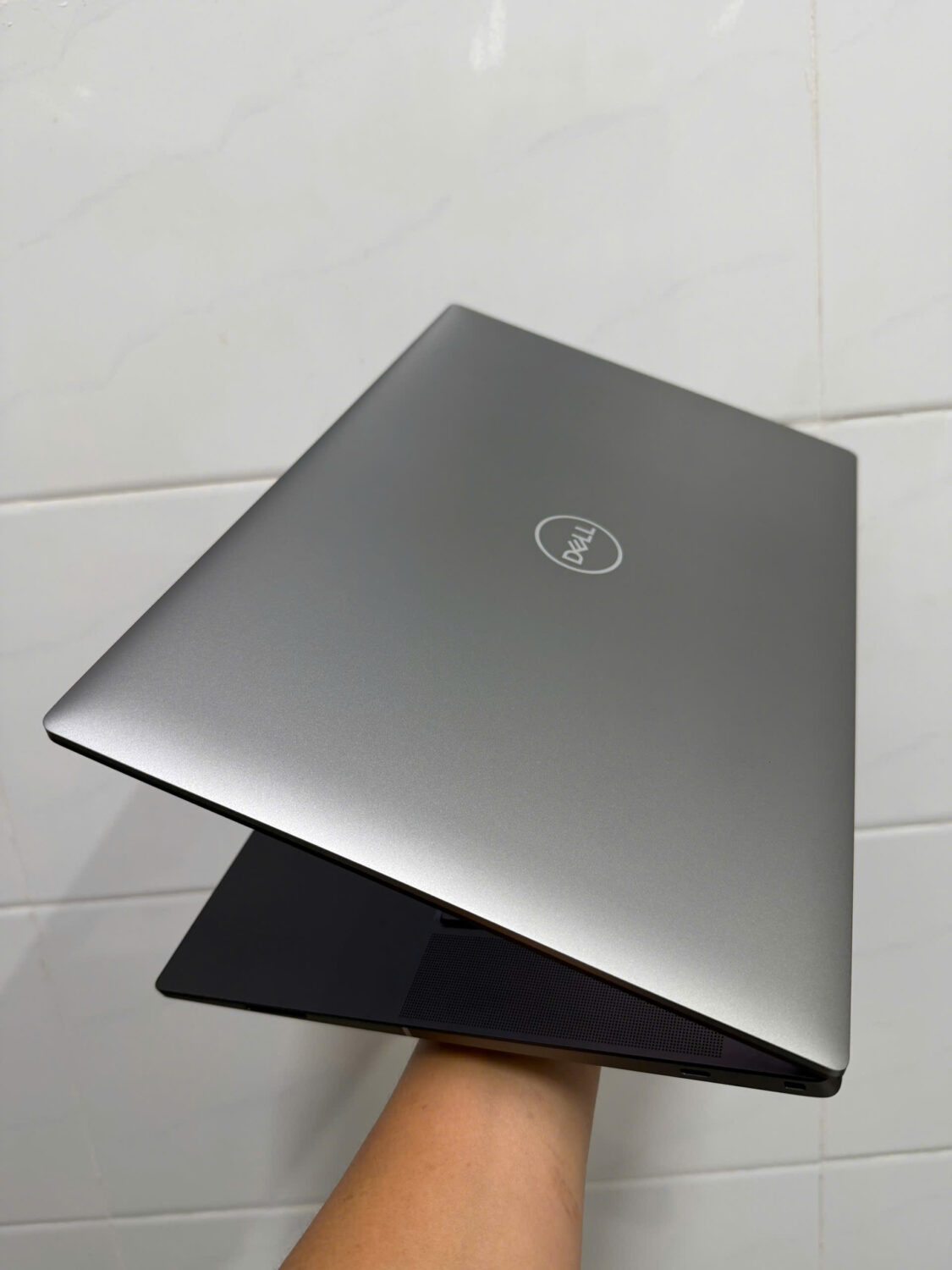 Dell Precision 5690 Oled (7)