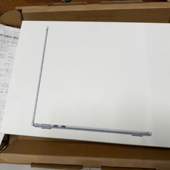 Macbook Air M5 13 inch, 16G, 512G, new seal, full box.