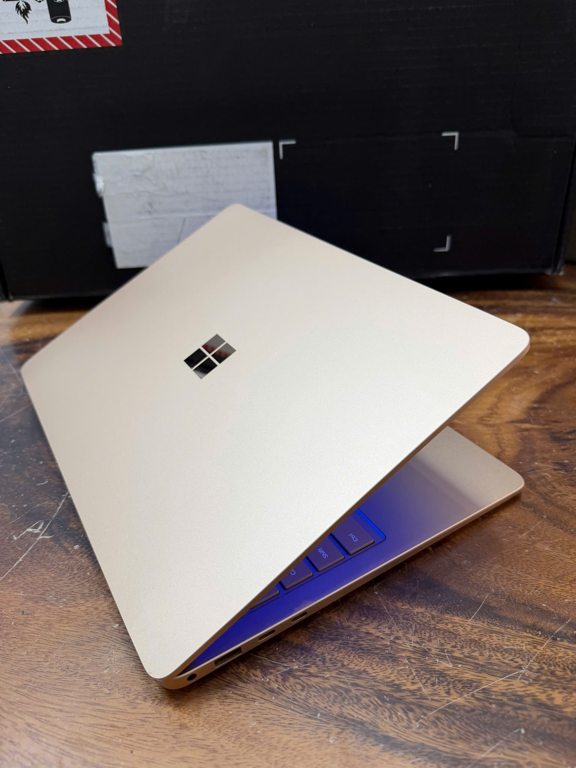Microsoft Surface laptop 7 13in, Snapdragon X Plus, 16G, 512G, gold