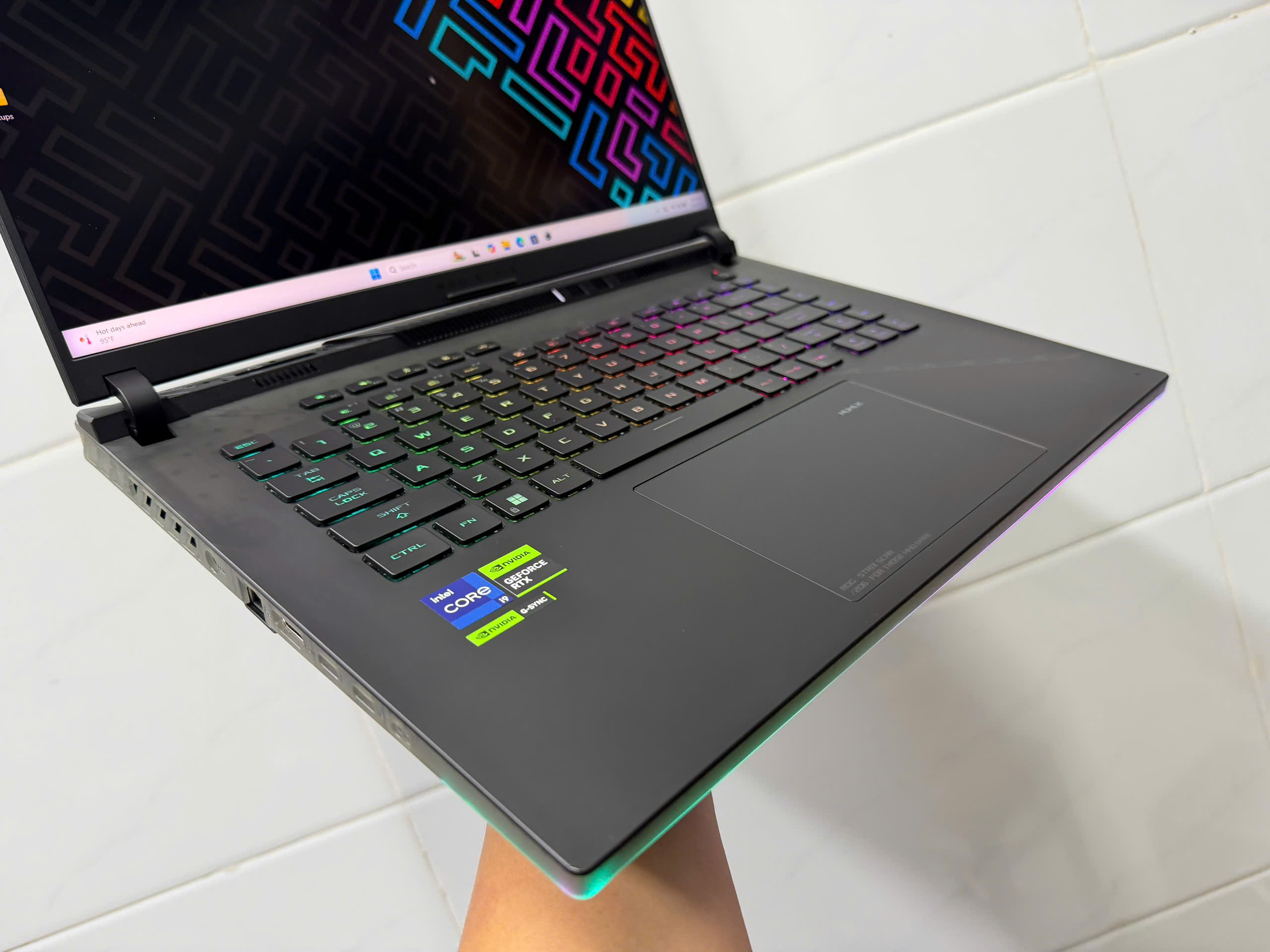 Asus Rog Strix Scar 16 I9 (1)