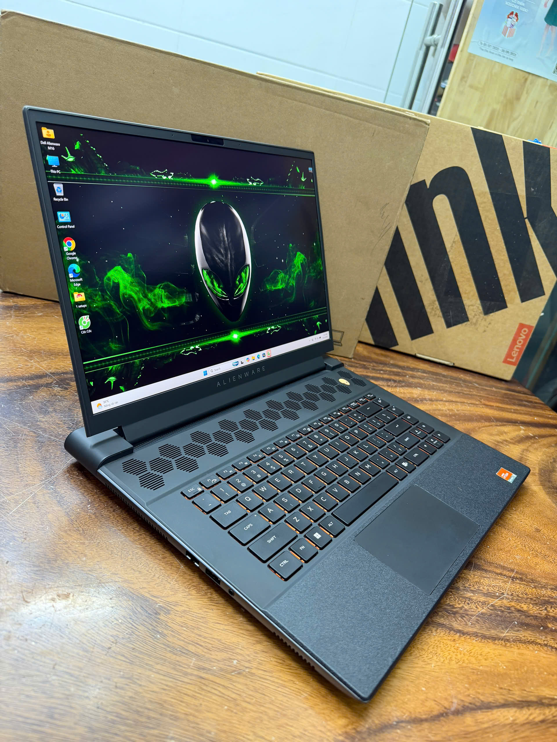 Dell Alienware M16 R1 Ryzen 9 7845hx (6)