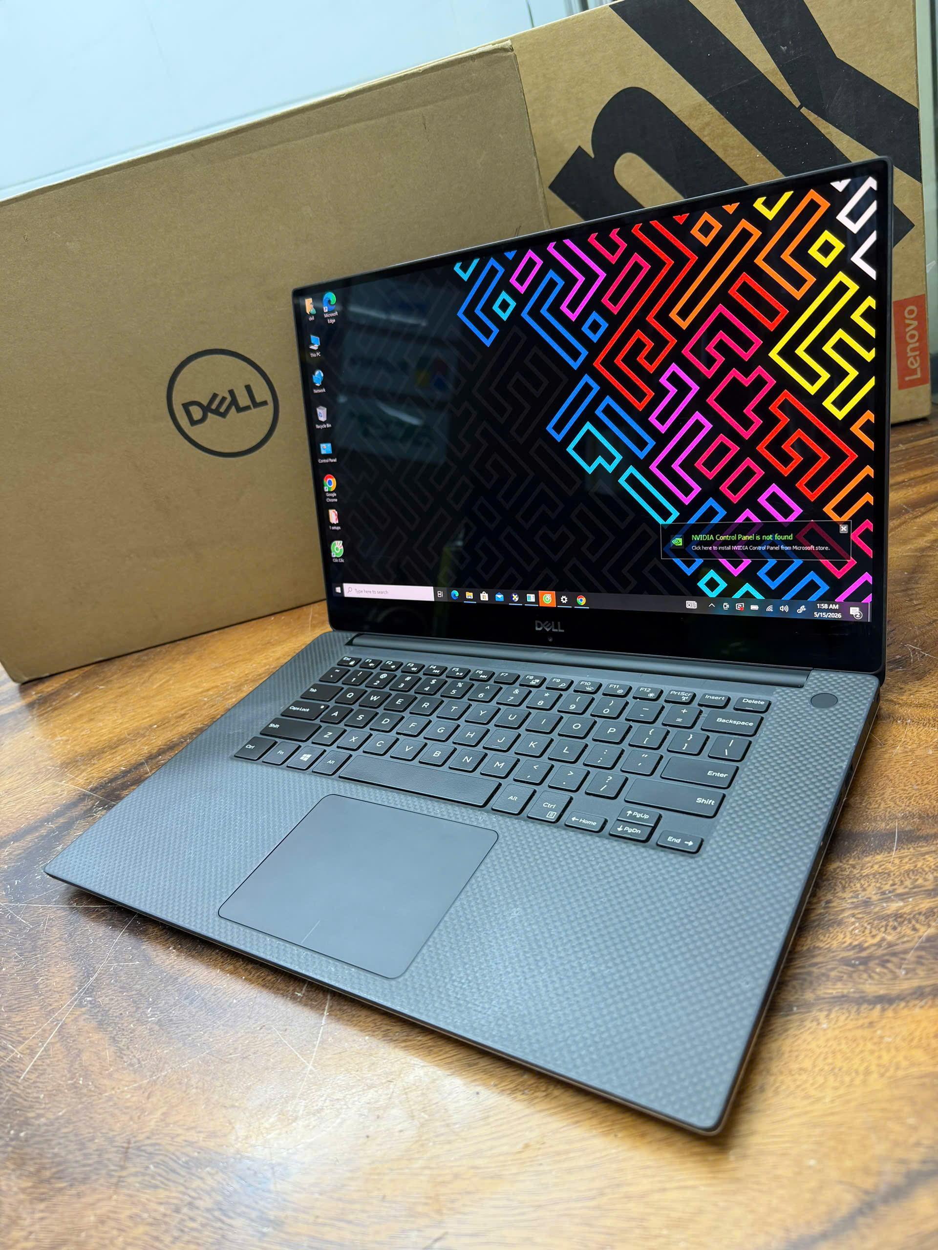 Dell Precision 5540 Core I9 (3)