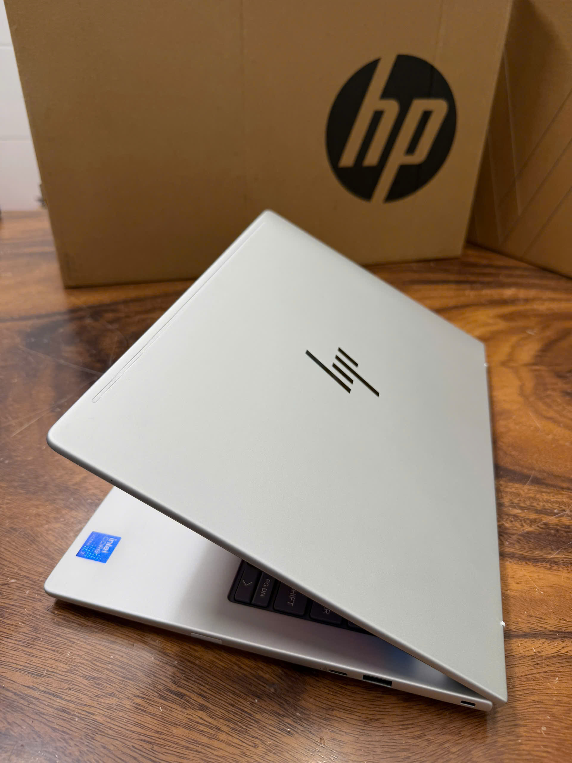 Hp Elitebook 8 G1a 14 (2)