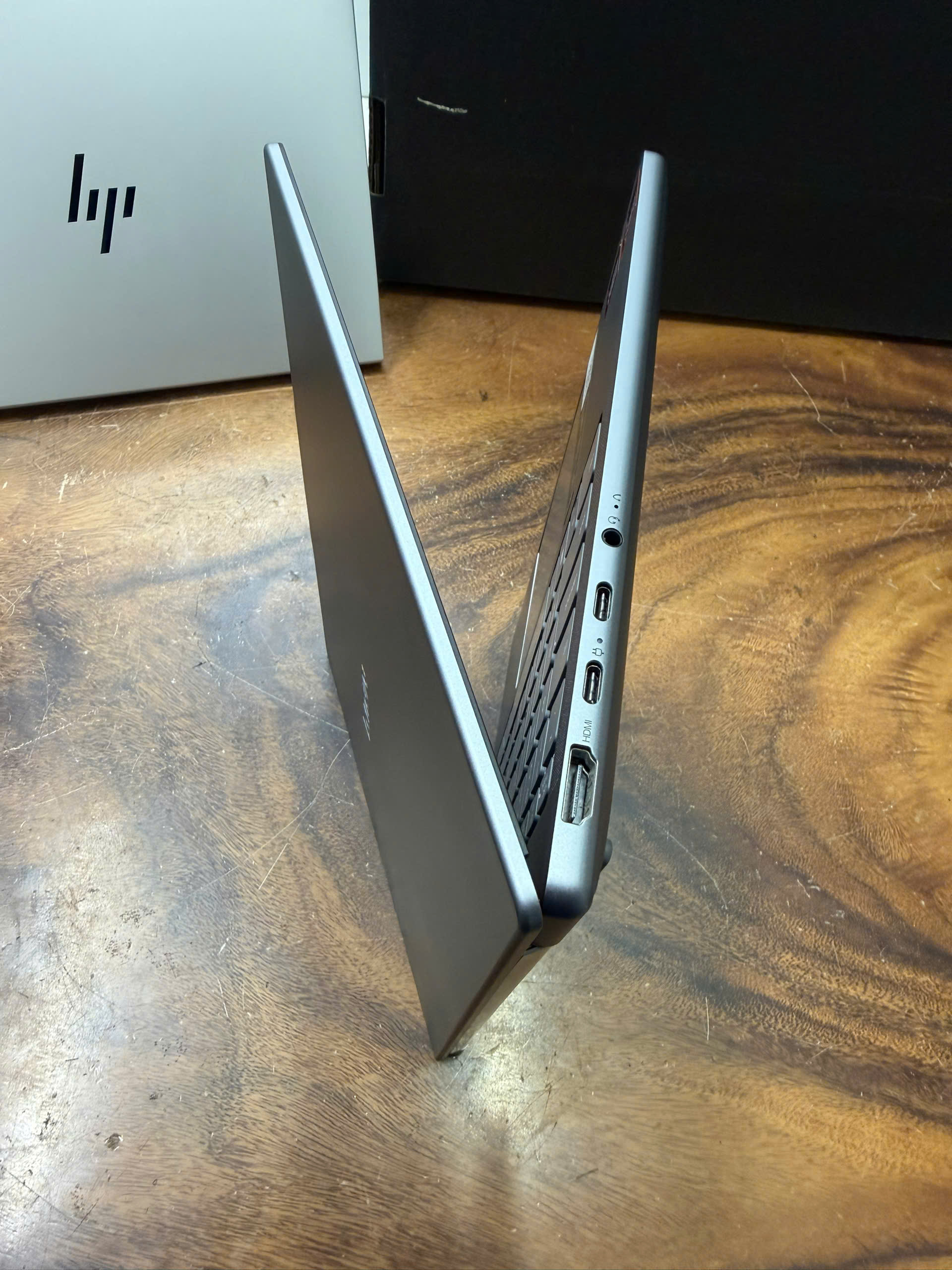 Lenovo Ideapad Slim 5 14akp10 (4)