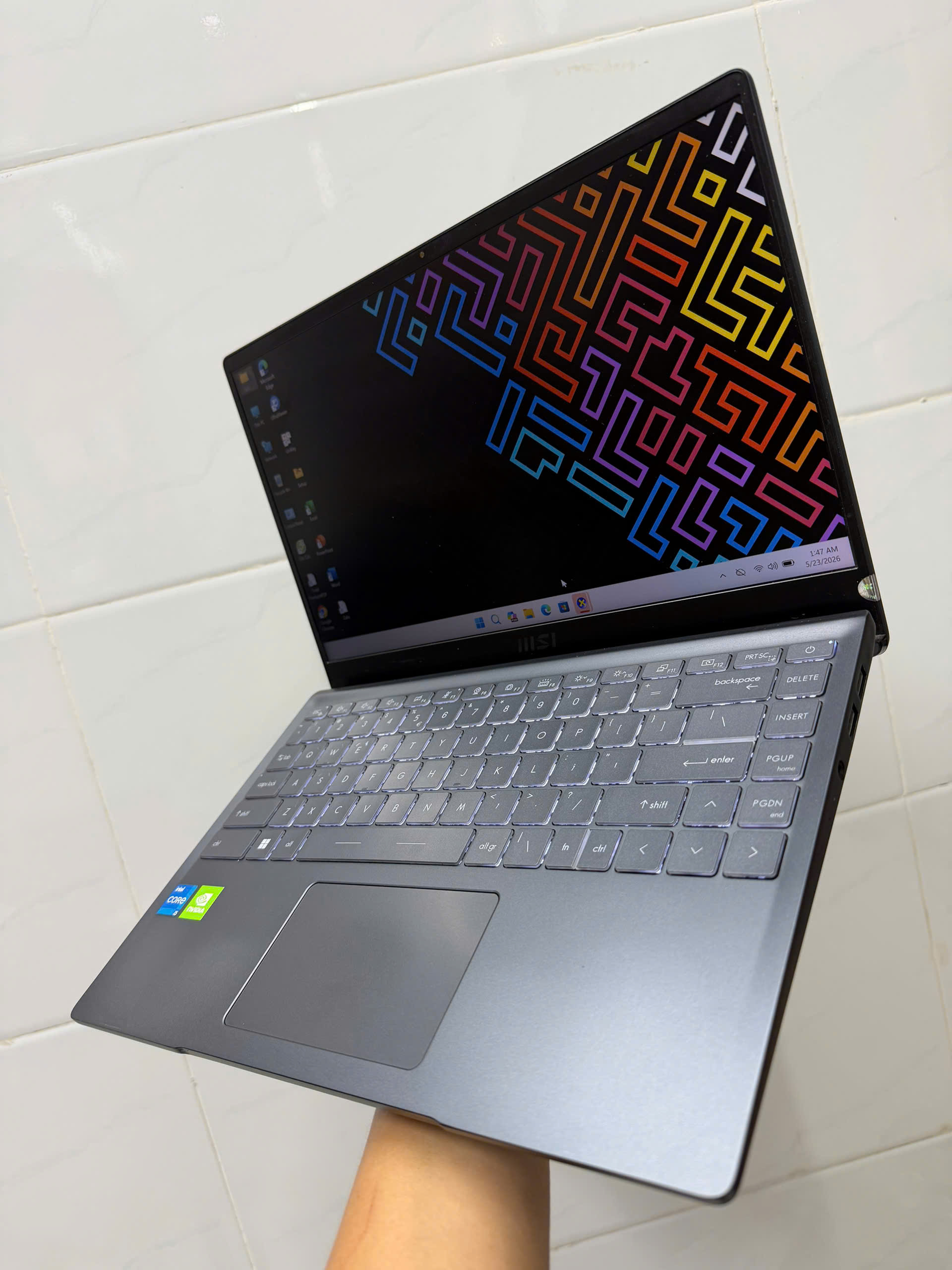 Msi Modern 14 B11sbu (3)