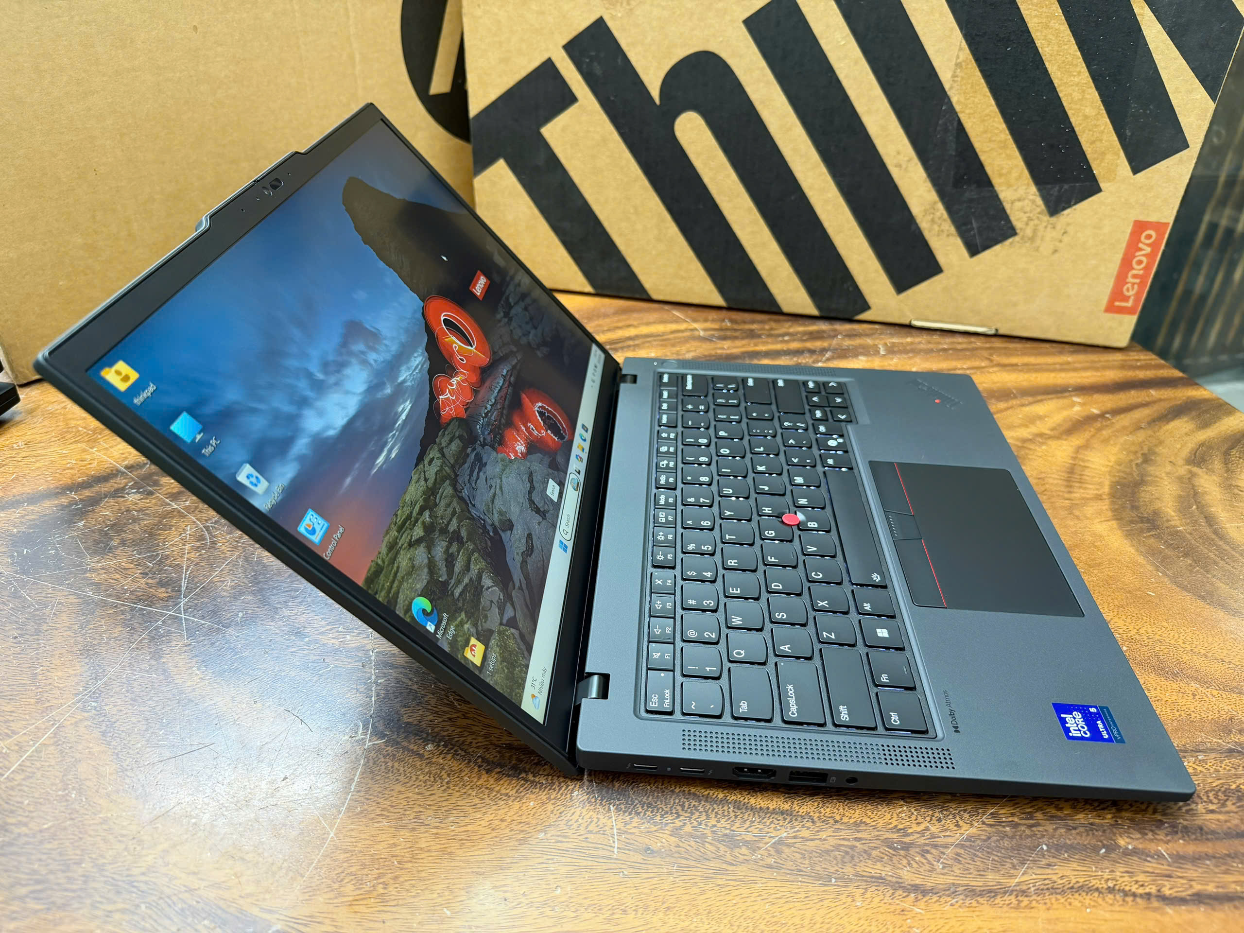Thinkpad T14 Gen 6 Ultra 5 (10)