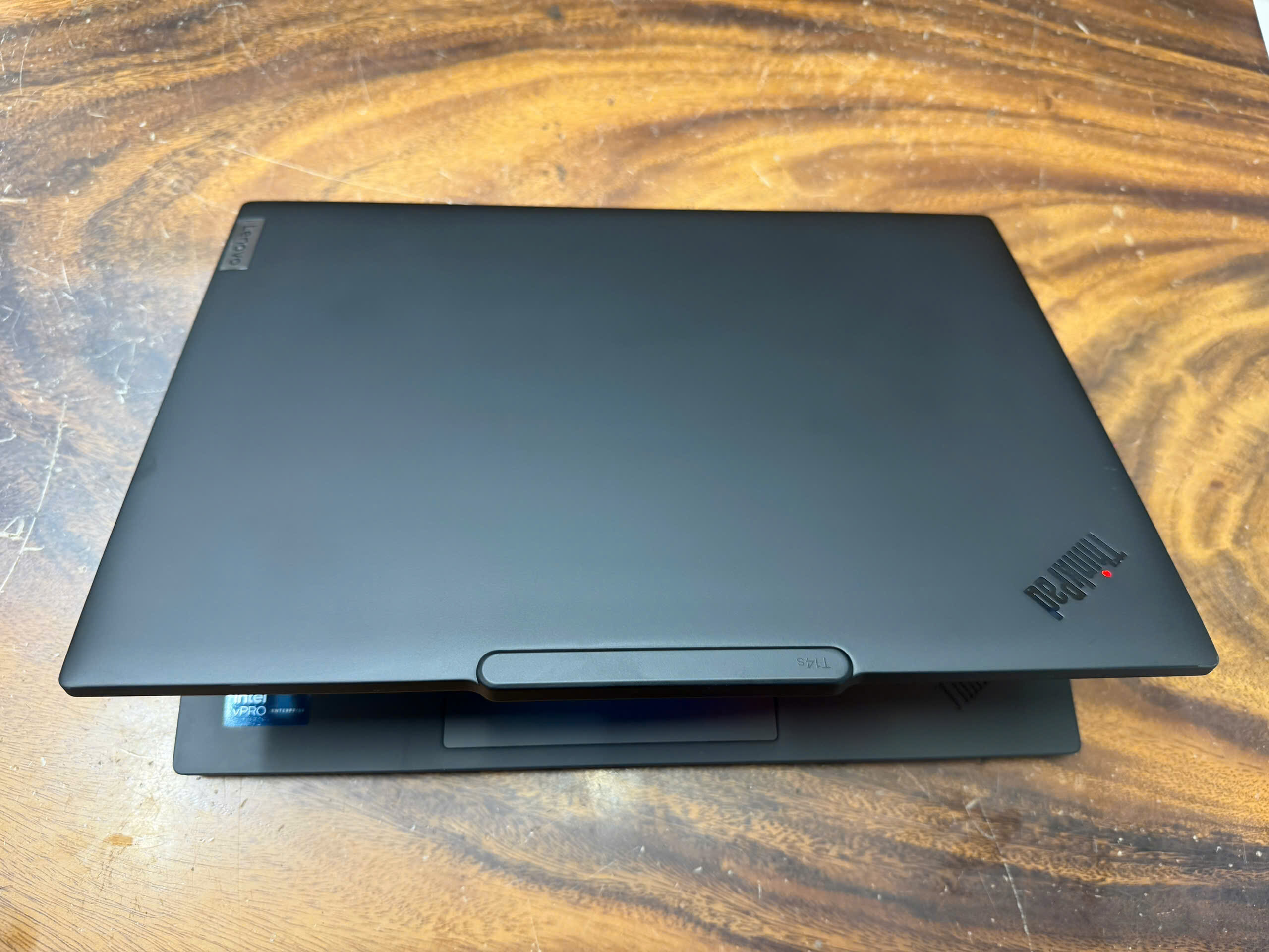 Thinkpad T14s Gen 5 (6)